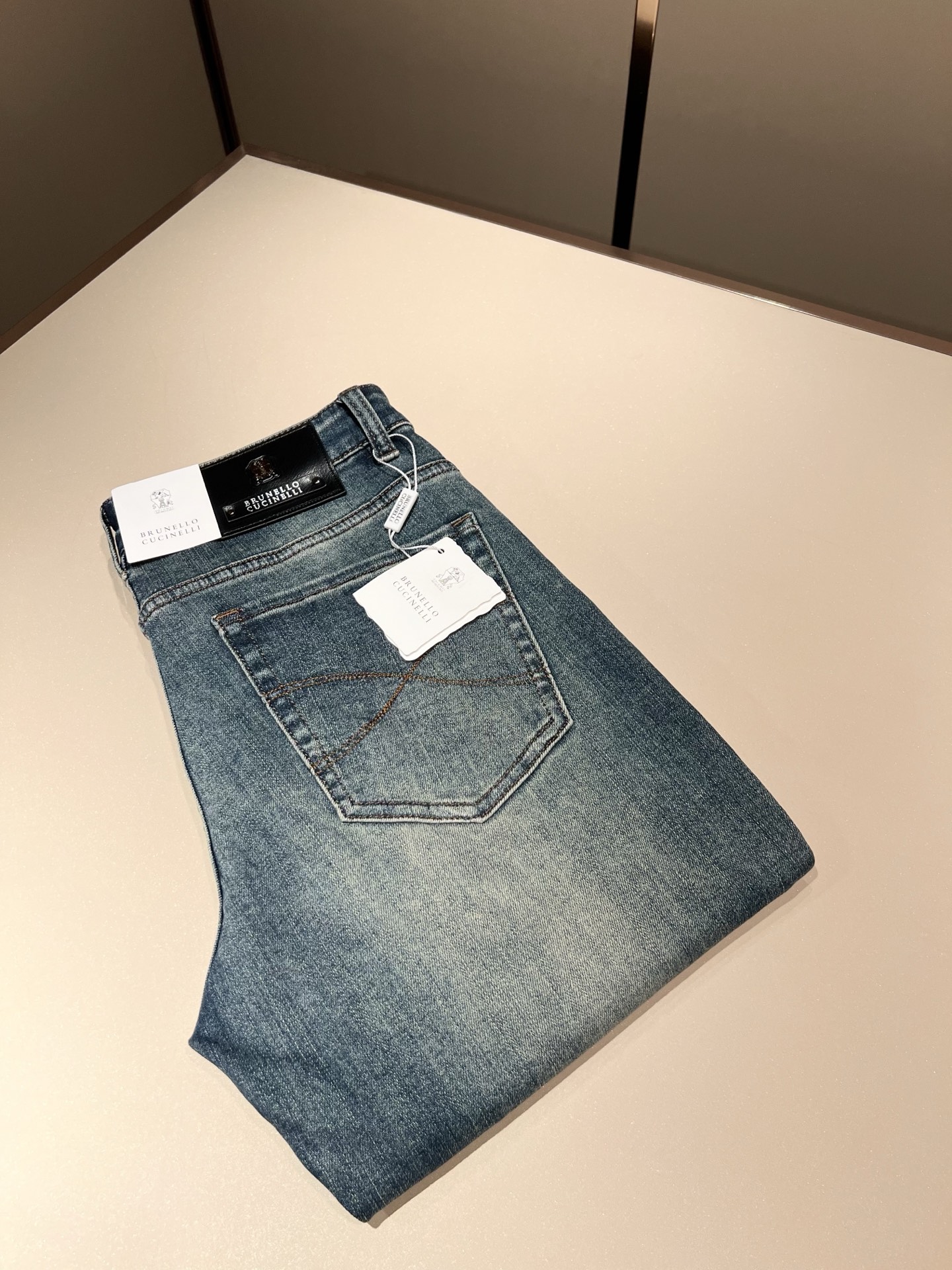 BC-Brunello Cucineli 2025秋冬新品男士时装款高端休闲牛仔裤，香港洋行渠道货，日本