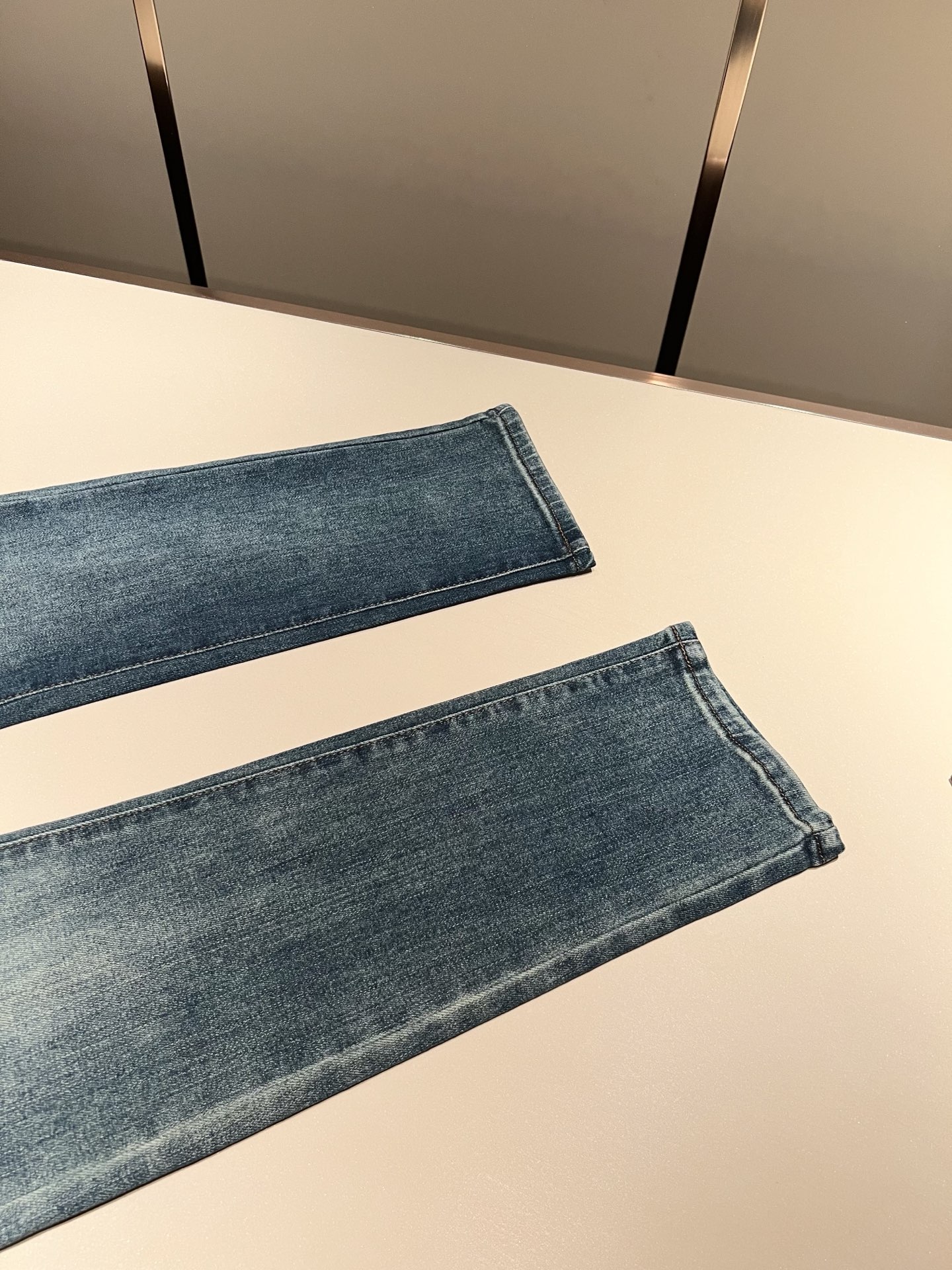 BC-Brunello Cucineli 2025秋冬新品男士时装款高端休闲牛仔裤，香港洋行渠道货，日本