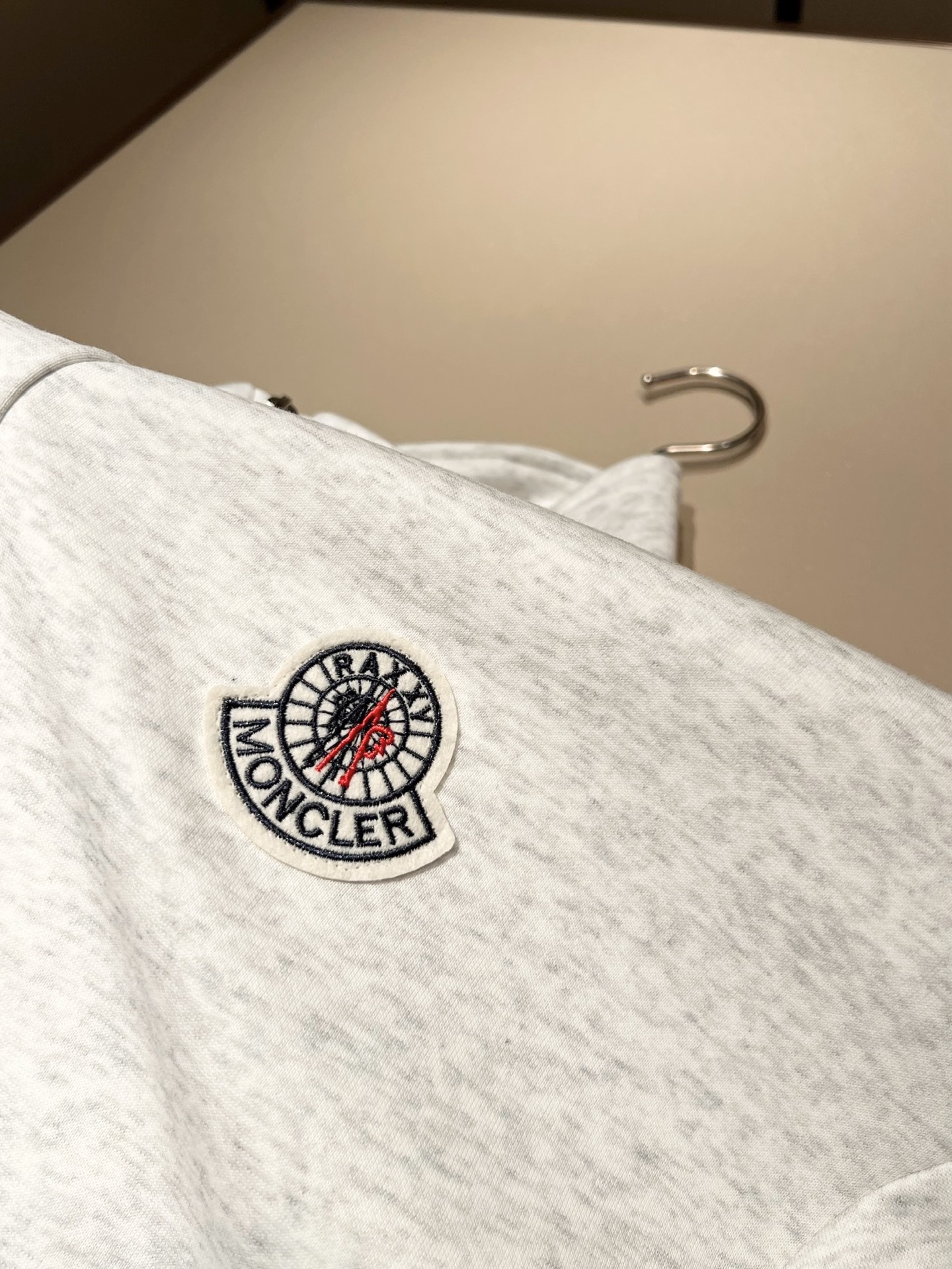 Moncl*r蒙*口 2025秋冬新款男士休闲套装！今年的专柜新品，男士超软面料帅酷爆款 时尚都市百搭款