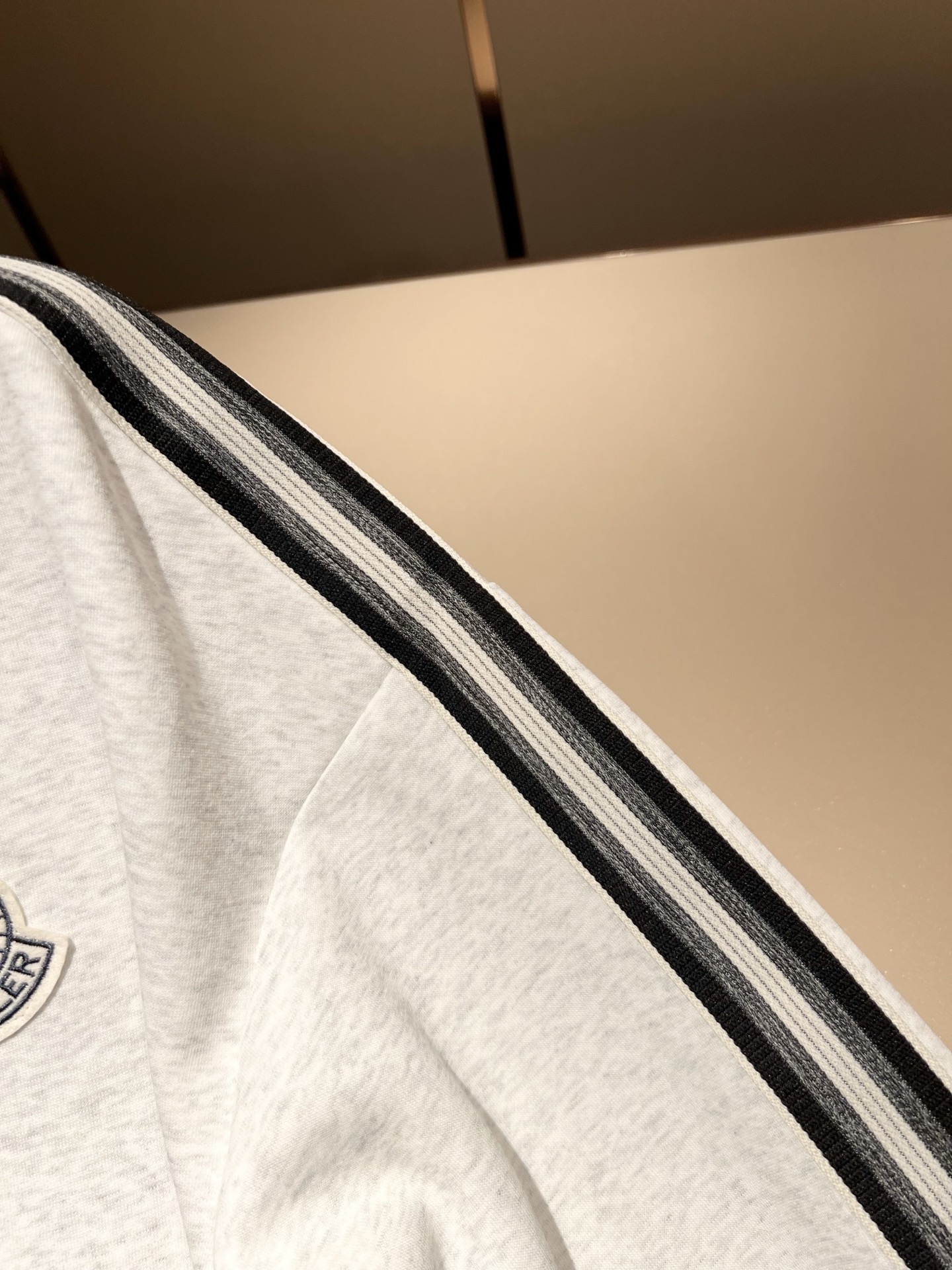 Moncl*r蒙*口 2025秋冬新款男士休闲套装！今年的专柜新品，男士超软面料帅酷爆款 时尚都市百搭款