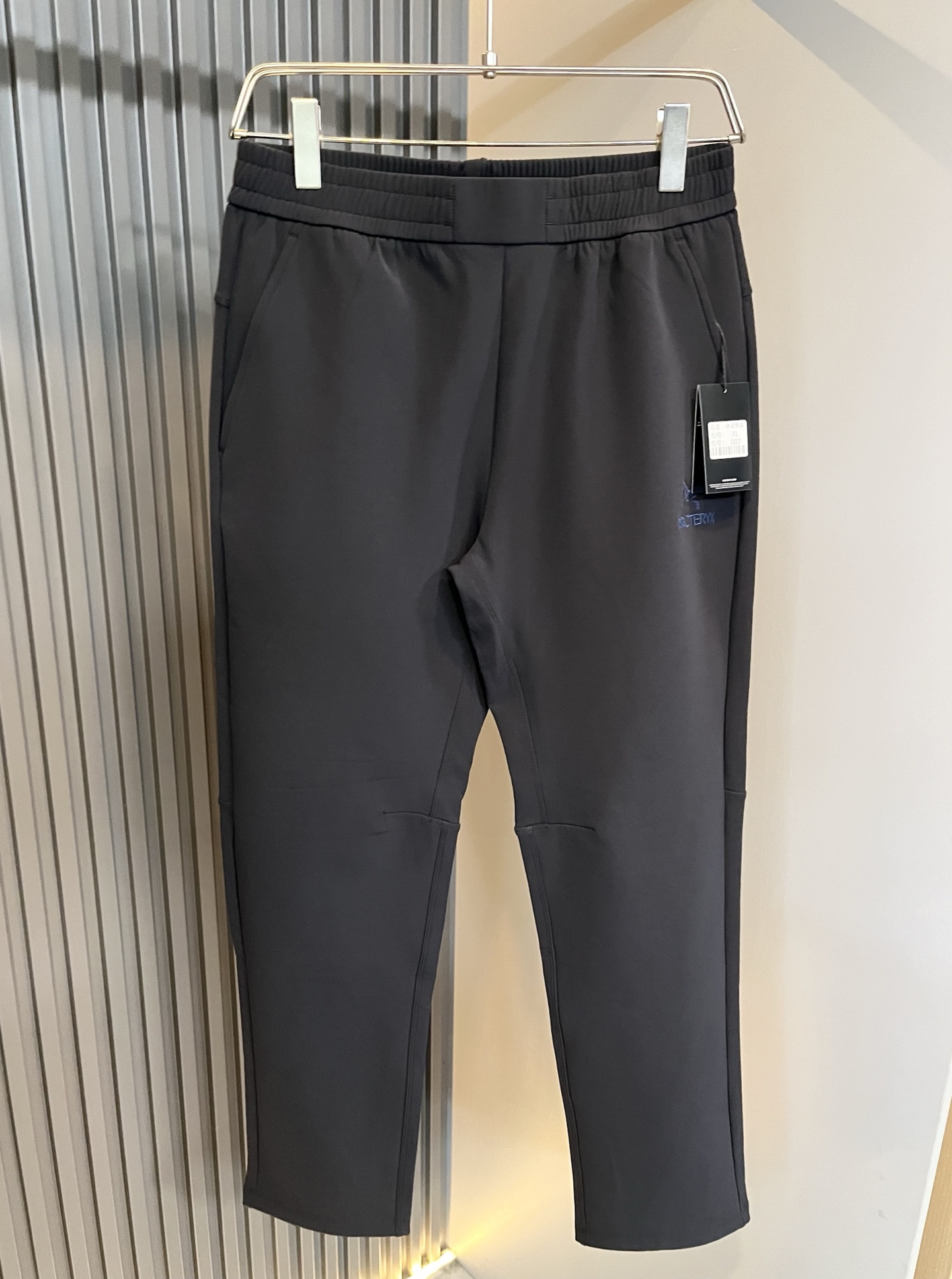 ARCTER*X始*祖鸟 2025秋冬新款休闲运动风格休闲裤，户外品牌可能大家第一想到的就是加拿大鹅、始