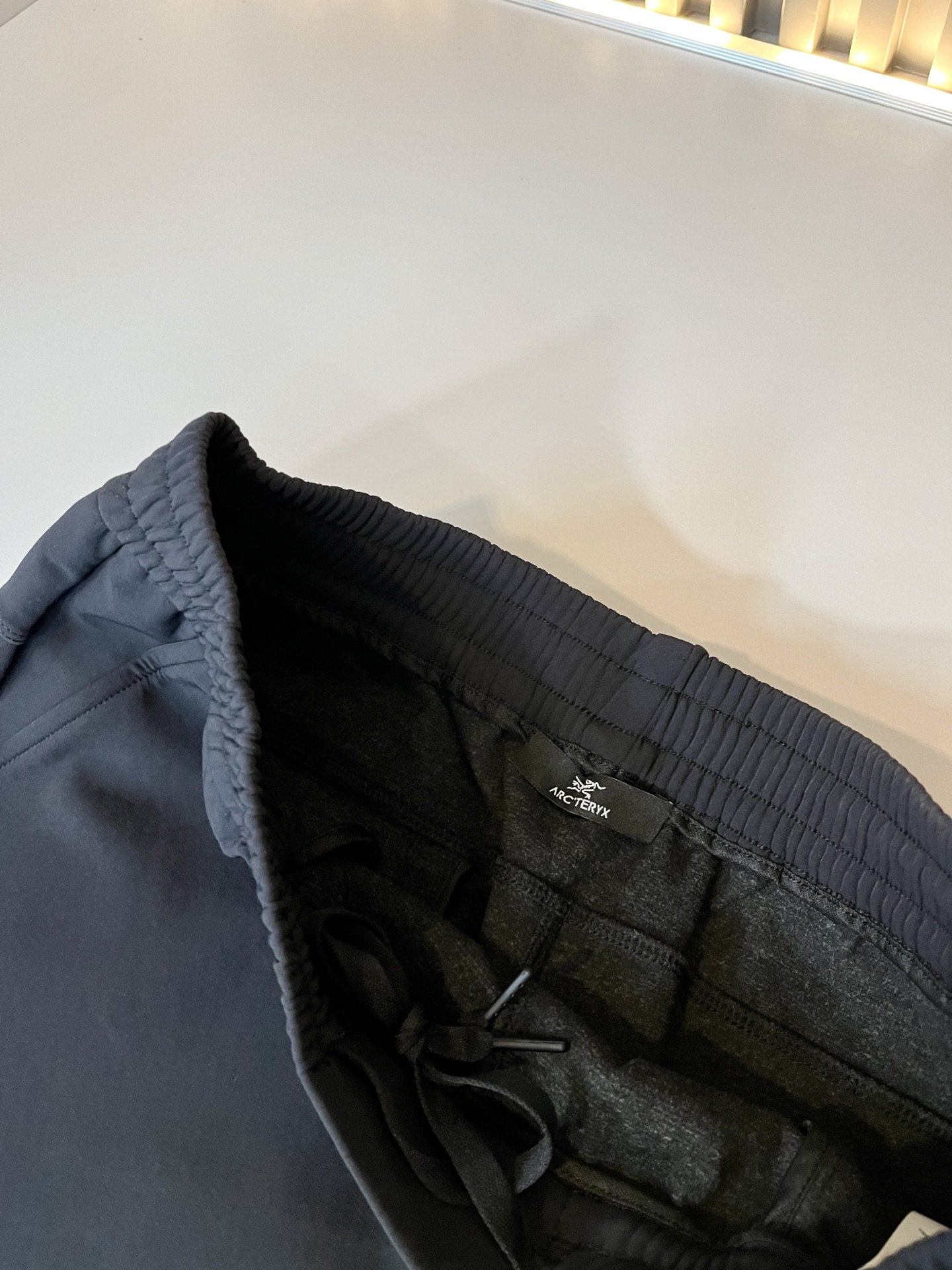 ARCTER*X始*祖鸟 2025秋冬新款休闲运动风格休闲裤，户外品牌可能大家第一想到的就是加拿大鹅、始