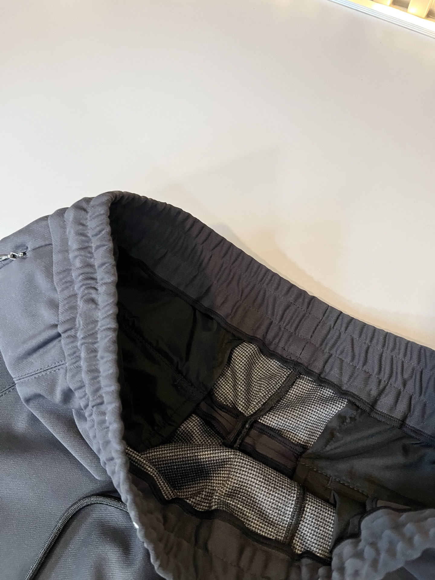 lululemon 露露乐蒙 2025秋冬新款男女同款👫休闲裤，意大利原厂订单渠道，极具个性高级风，标志