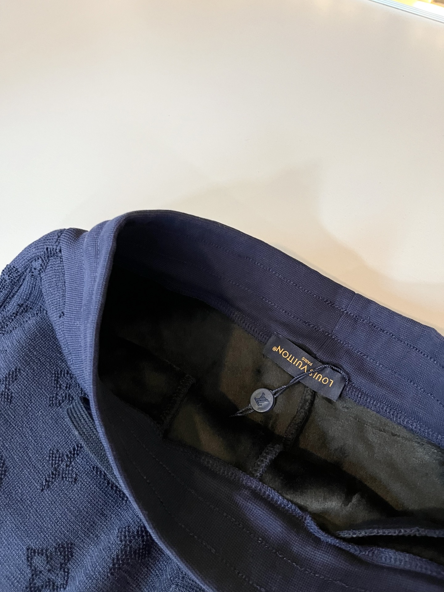 Louis Vuit*on 路易家族 2025秋冬新款Monogram系列！男女同款👫套装！路易家族的新