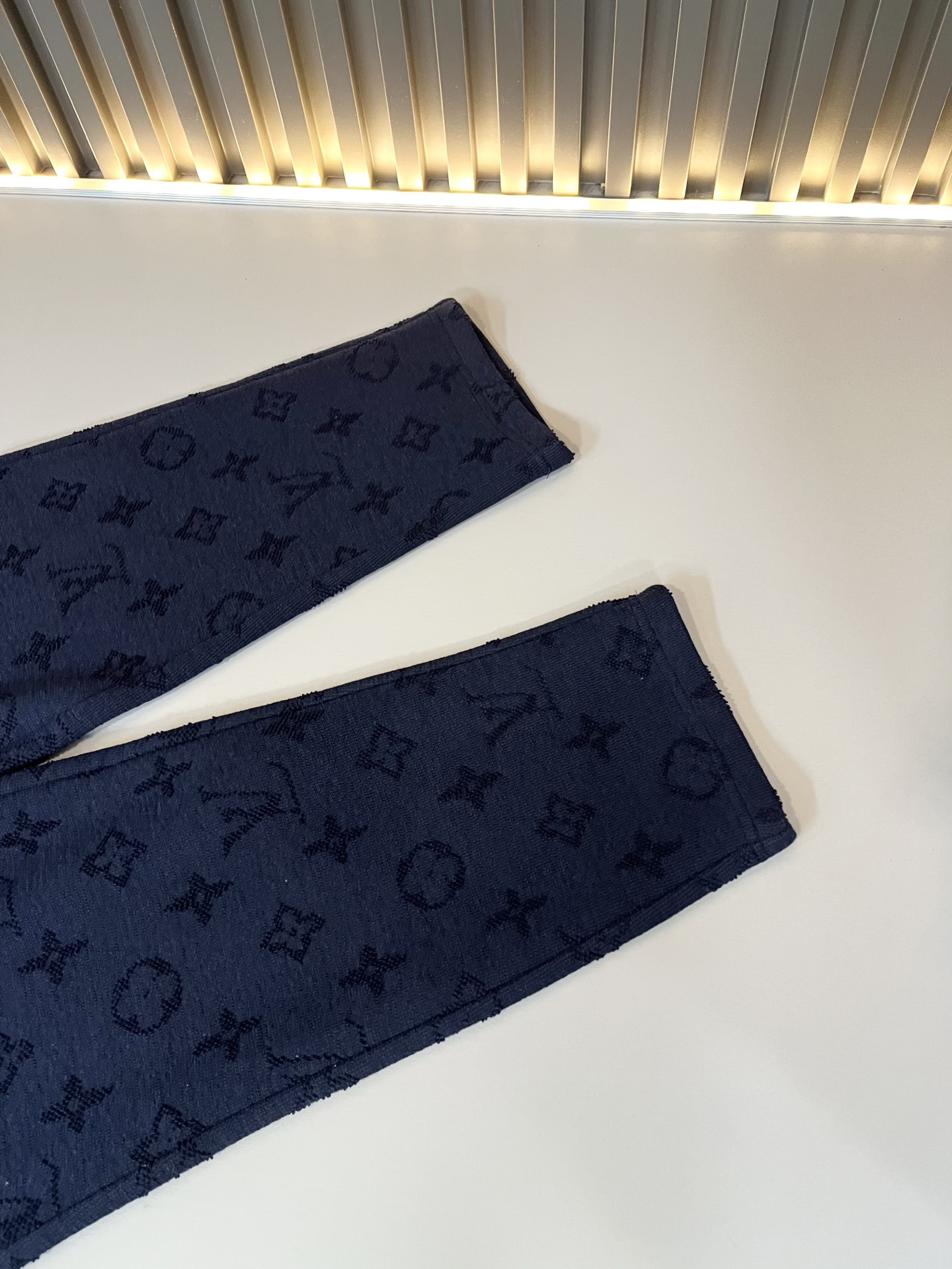 Louis Vuit*on 路易家族 2025秋冬新款Monogram系列！男女同款👫套装！路易家族的新