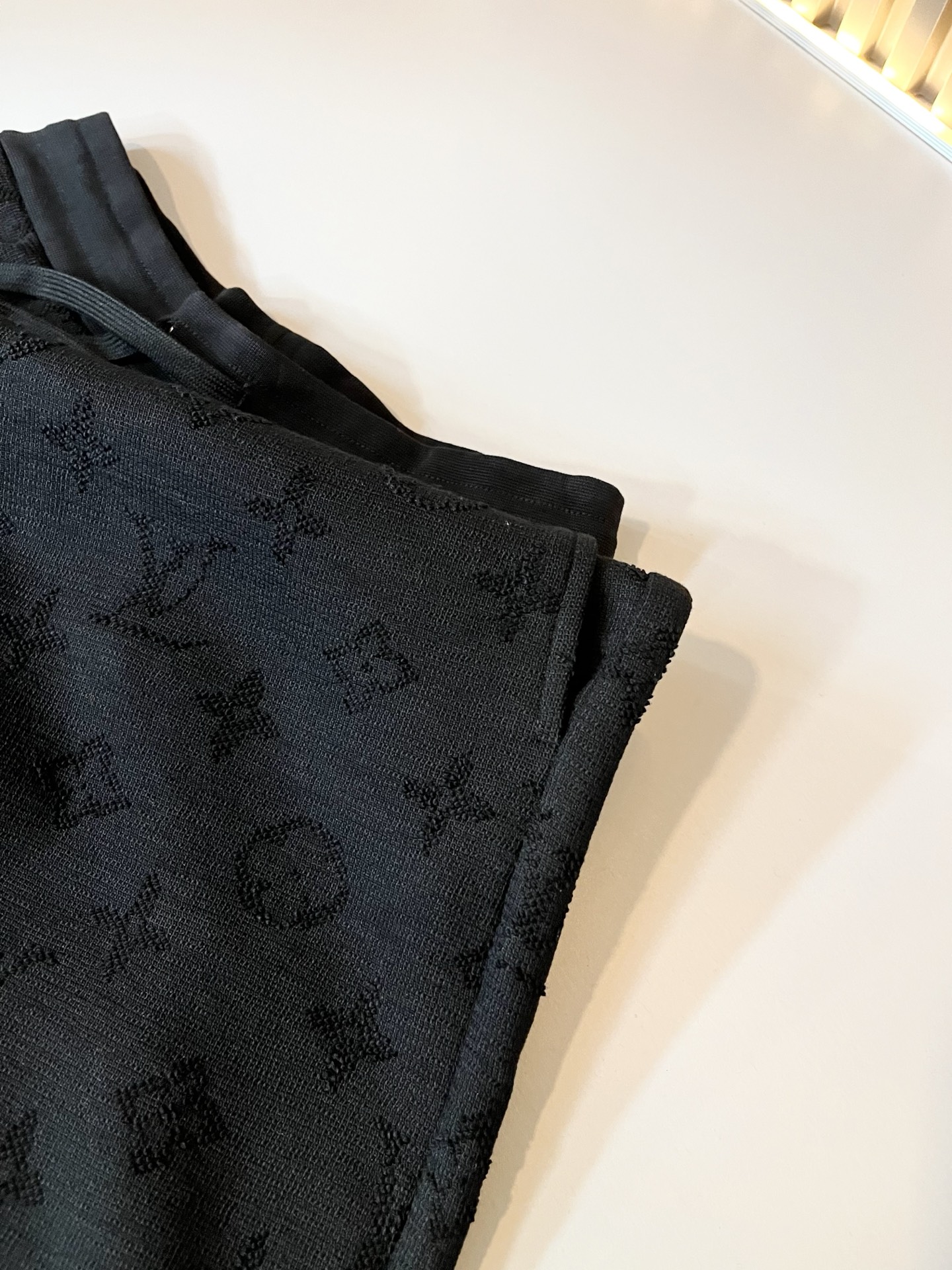 Louis Vuit*on 路易家族 2025秋冬新款Monogram系列！男女同款👫套装！路易家族的新