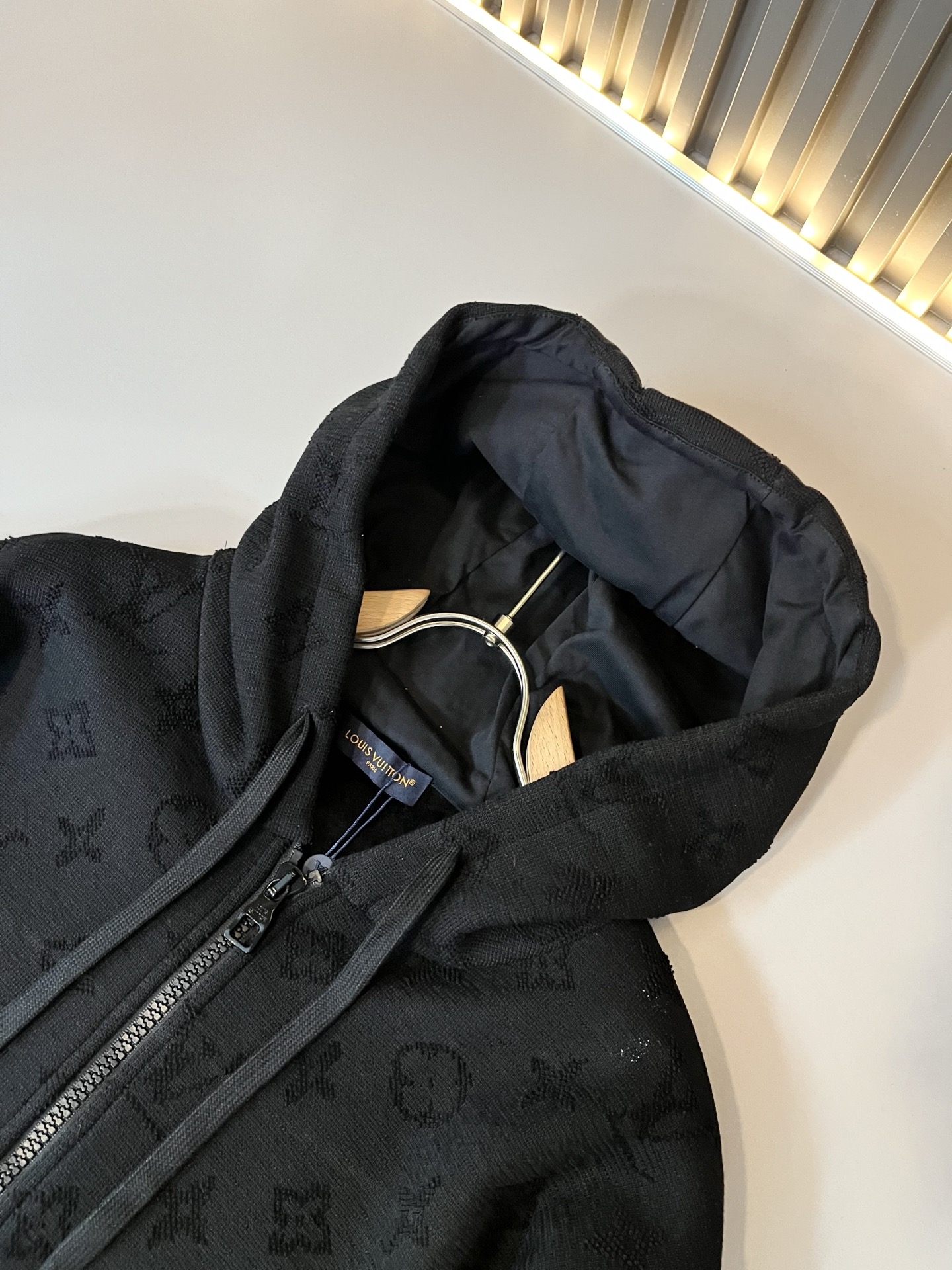 Louis Vuit*on 路易家族 2025秋冬新款Monogram系列！男女同款👫套装！路易家族的新