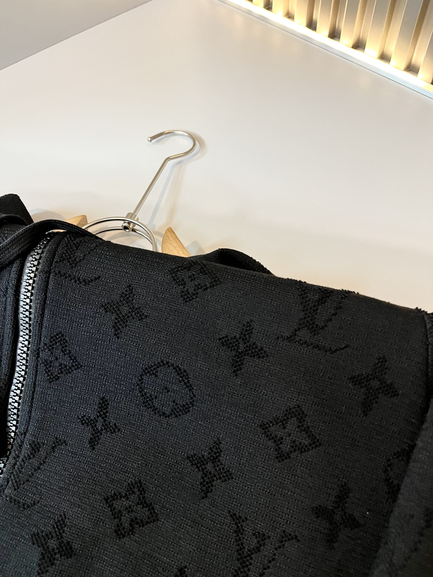 Louis Vuit*on 路易家族 2025秋冬新款Monogram系列！男女同款👫套装！路易家族的新