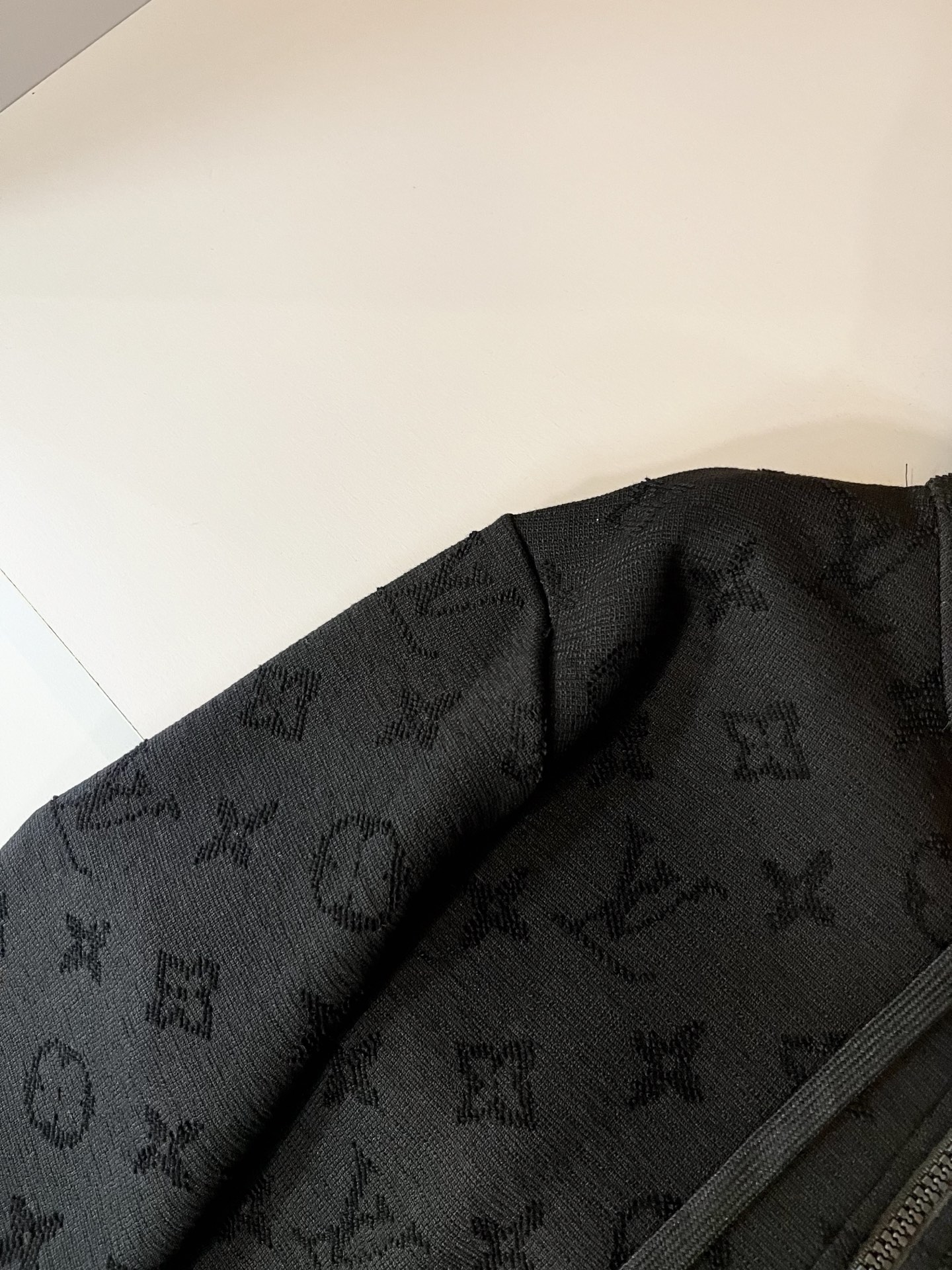 Louis Vuit*on 路易家族 2025秋冬新款Monogram系列！男女同款👫套装！路易家族的新