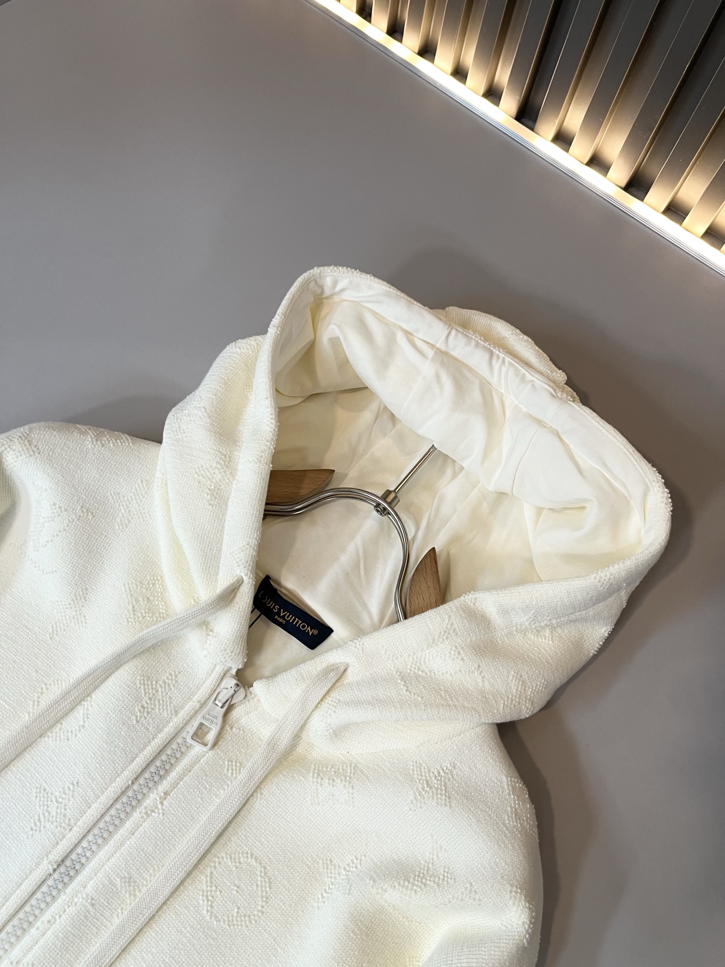 Louis Vuit*on 路易家族 2025秋冬新款Monogram系列！男女同款👫套装！路易家族的新