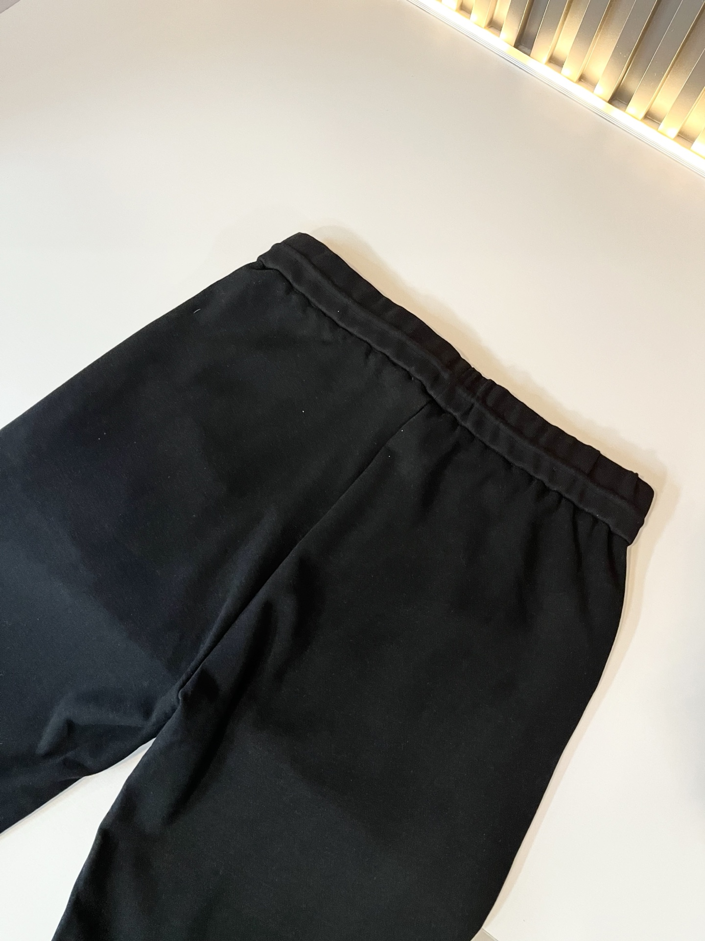 Loro Piana诺悠翩雅 2025秋冬男士套装，最新的贸易订单全品相！！网红款！上身舒适透气，不僵硬