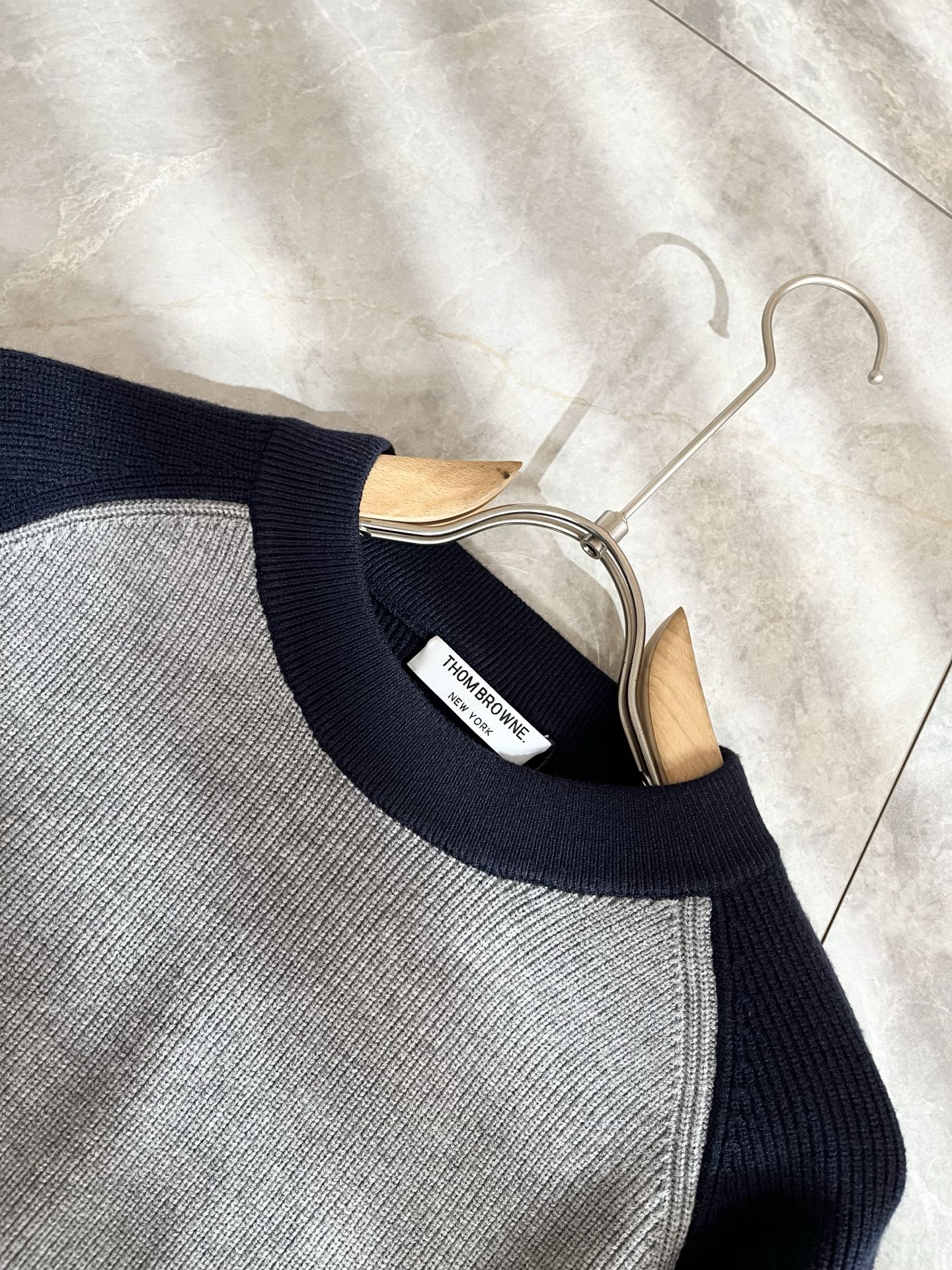 ThomBrow*e汤姆*朗2025秋冬新款男女同款👫针织羊毛衫，今年的专柜新品，男女同款👫超软羊毛面料