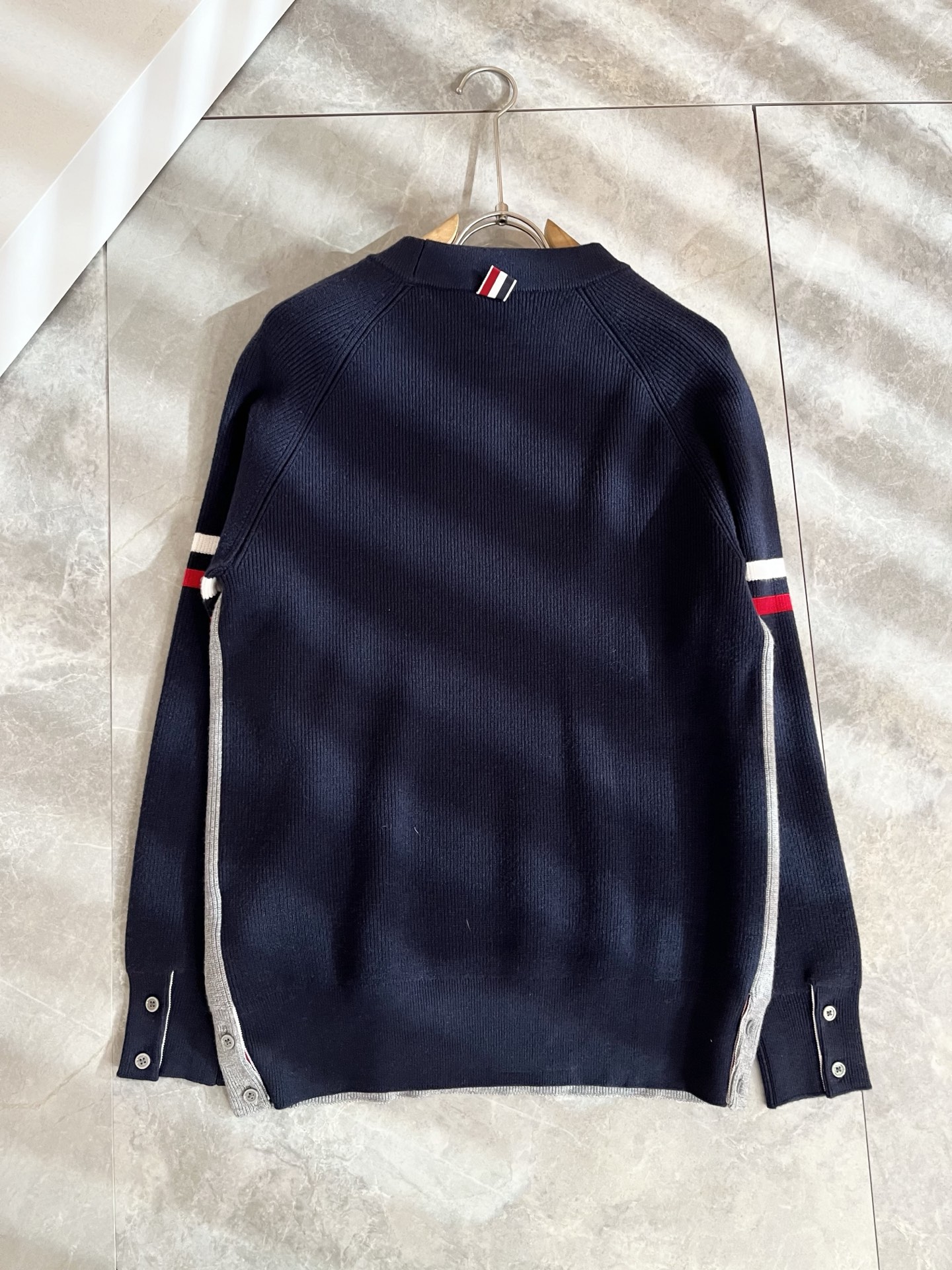 ThomBrow*e汤姆*朗2025秋冬新款男女同款👫针织羊毛衫，今年的专柜新品，男女同款👫超软羊毛面料