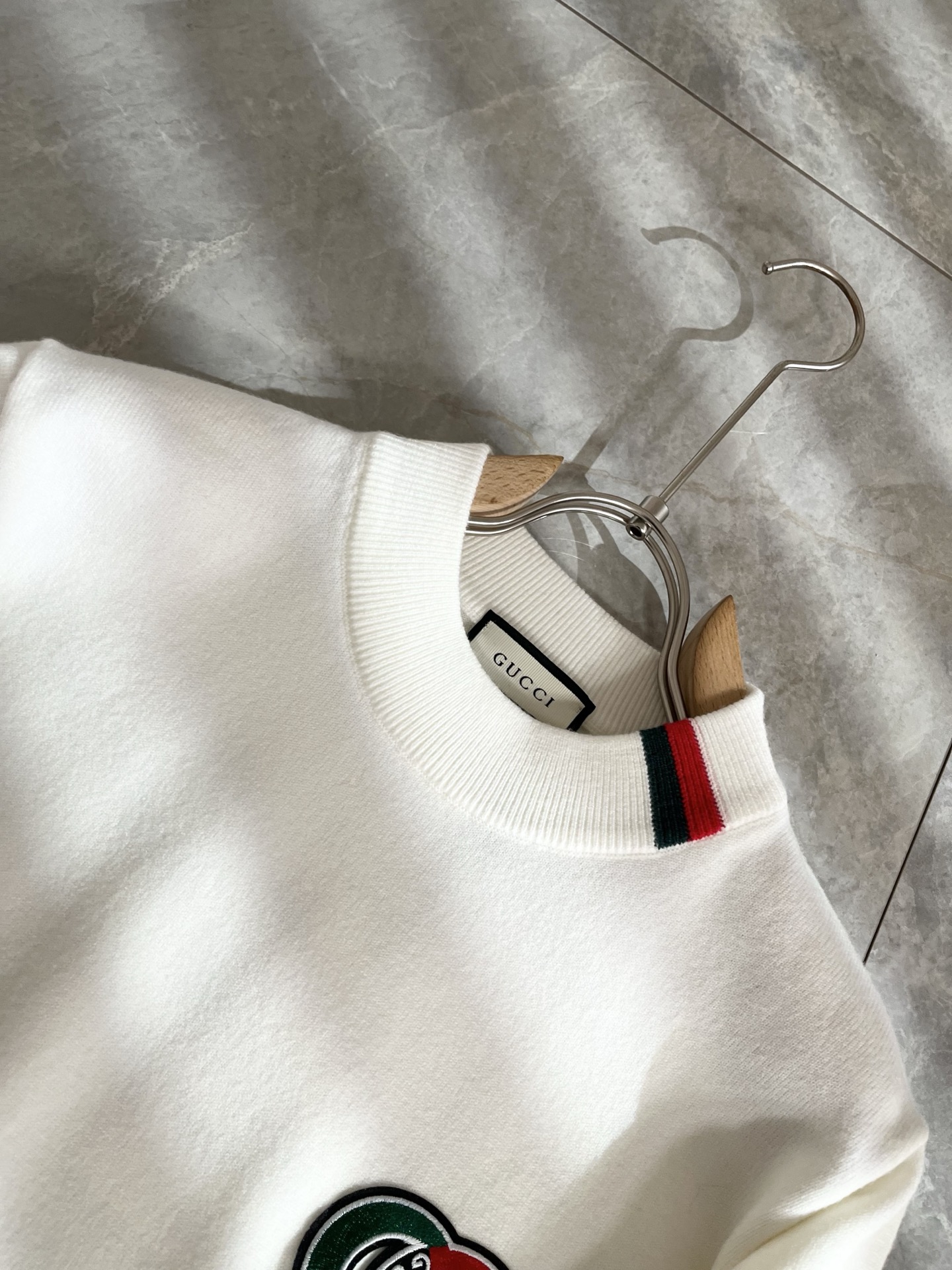 GUC*I 古家 2025秋冬新款男女同款👫 高克重针织羊毛衫，全景钩织GG标识logo图案设计！贸易公