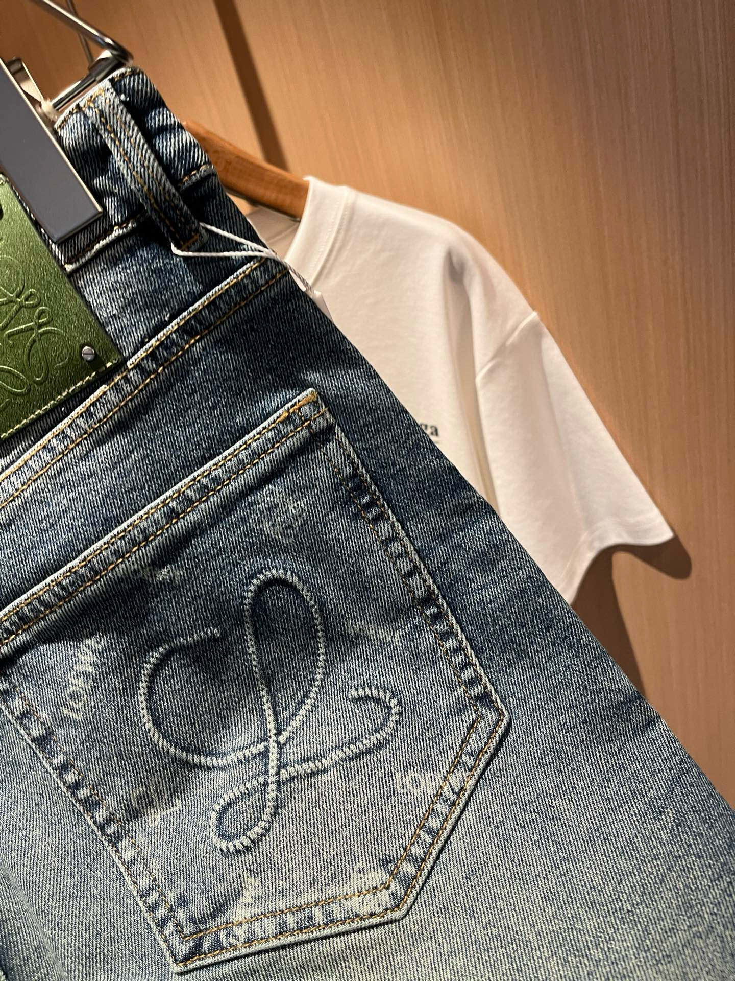 LO*WE/罗*威2025秋冬新品男士时装款高端休闲裤，香港洋行渠道货，日本原厂出品，纯血统品质，完美延