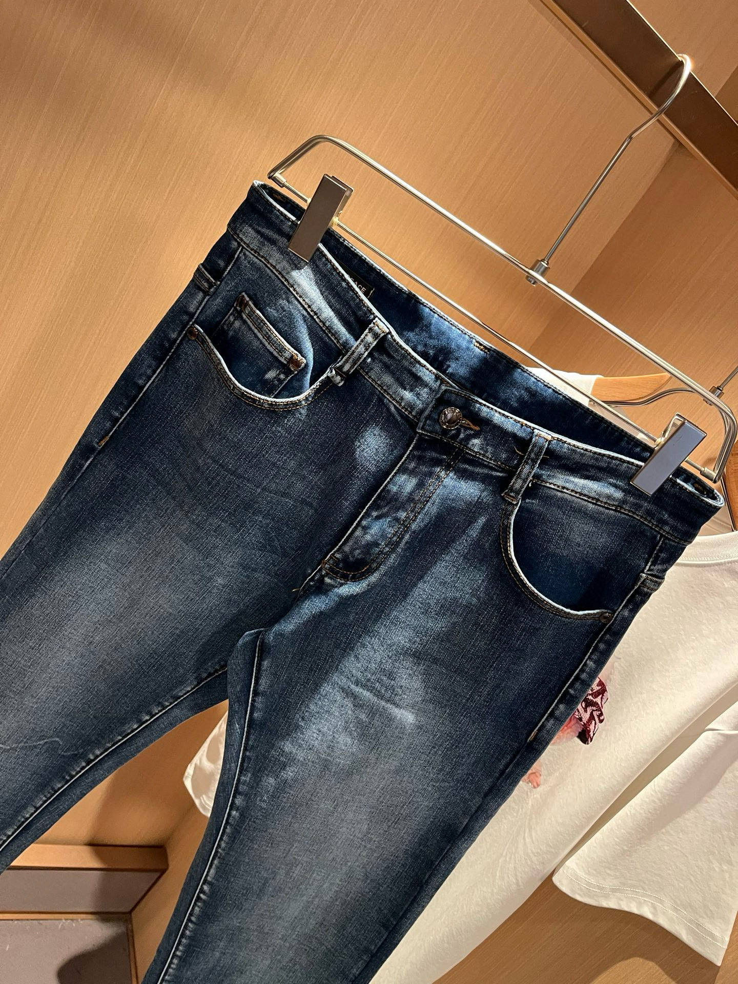 Versa*e范*哲 2025秋冬新款经典男士休闲牛仔裤、代工厂出品，出口欧美订单，2024官柜同步发售