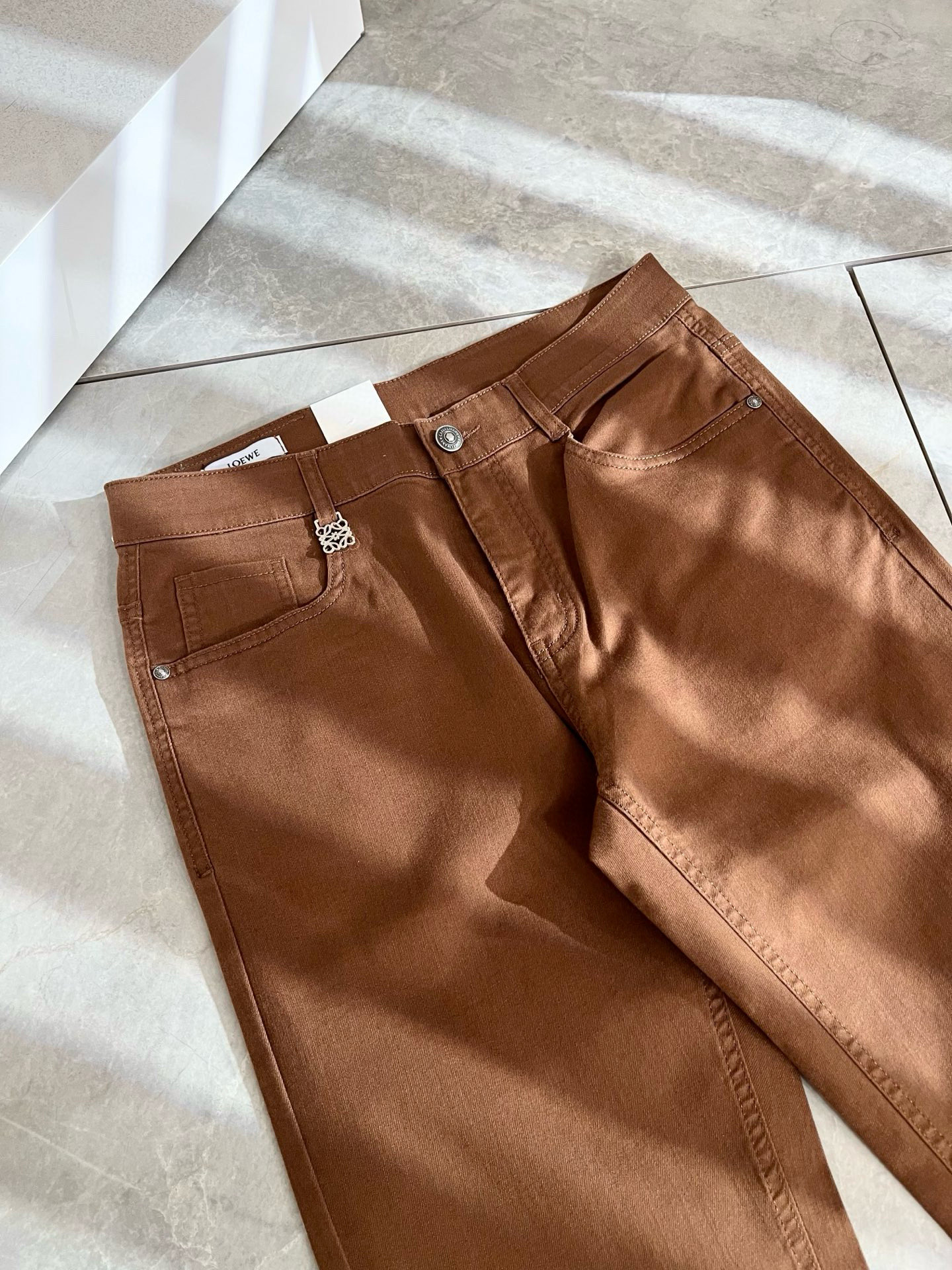 LO*WE/罗*威2025秋冬新品男士时装款高端休闲裤，香港洋行渠道货，日本原厂出品，纯血统品质，完美延