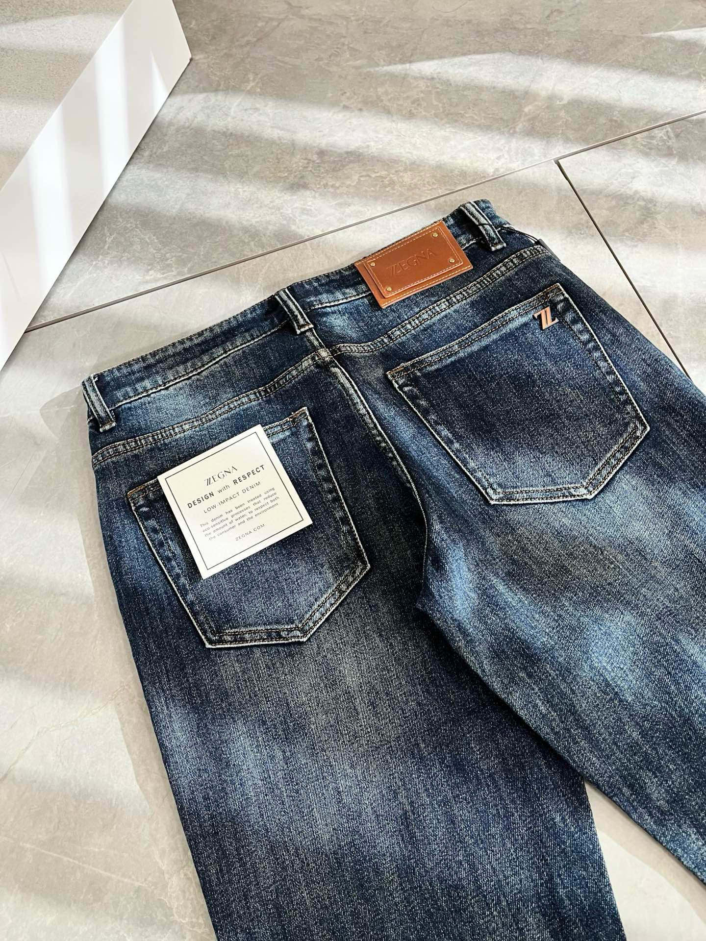 Zegna 杰尼亚 2025秋冬新款男士休闲牛仔裤，压轴的渠道货出现了！！柜台同步销售！ 毫不夸张的说，