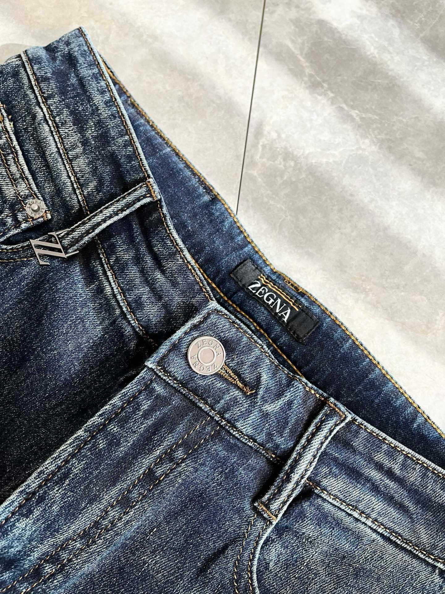 Zegna 杰尼亚 2025秋冬新款男士休闲牛仔裤，压轴的渠道货出现了！！柜台同步销售！ 毫不夸张的说，