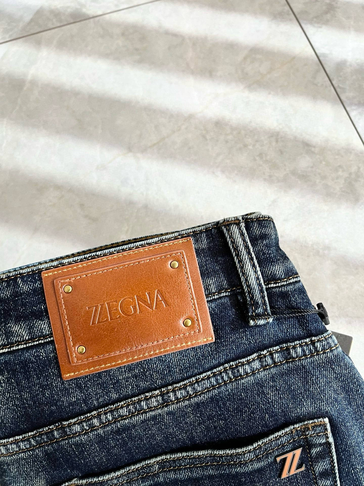 Zegna 杰尼亚 2025秋冬新款男士休闲牛仔裤，压轴的渠道货出现了！！柜台同步销售！ 毫不夸张的说，