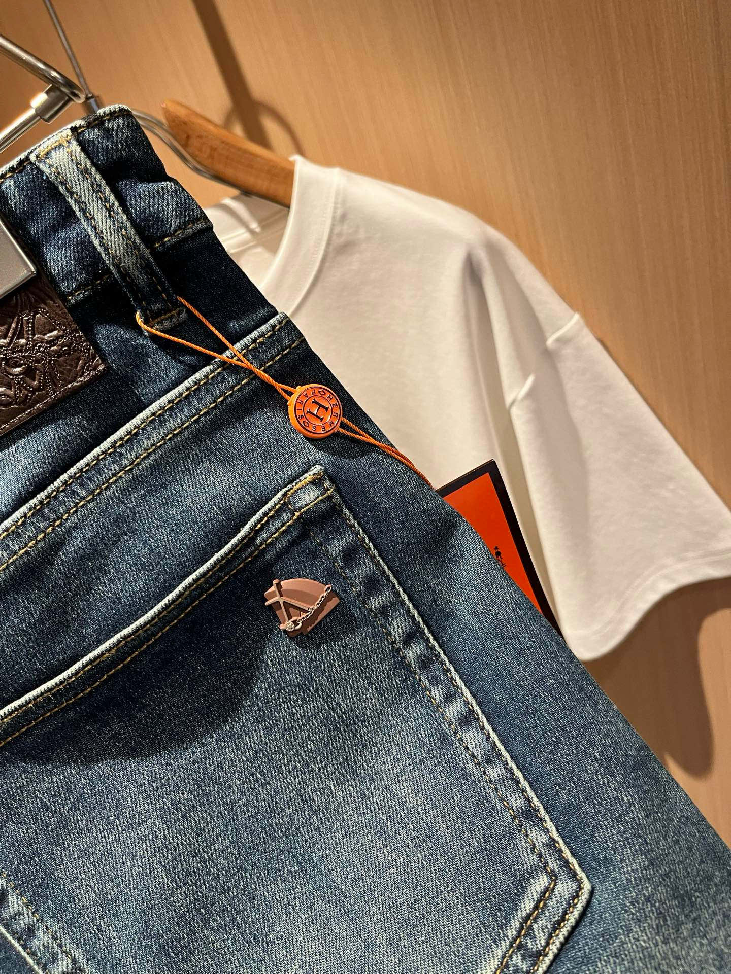 HERM*S 爱*仕 2025秋冬男士高端丹宁水洗小直筒牛仔裤 海外贸易公司渠道订单 ！男士修身直筒牛仔