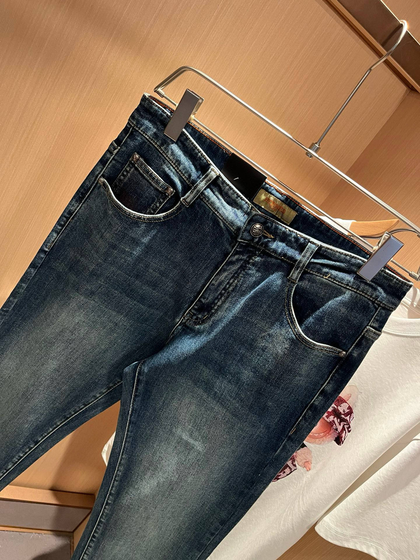 HERM*S 爱*仕 2025秋冬男士高端丹宁水洗小直筒牛仔裤 海外贸易公司渠道订单 ！男士修身直筒牛仔