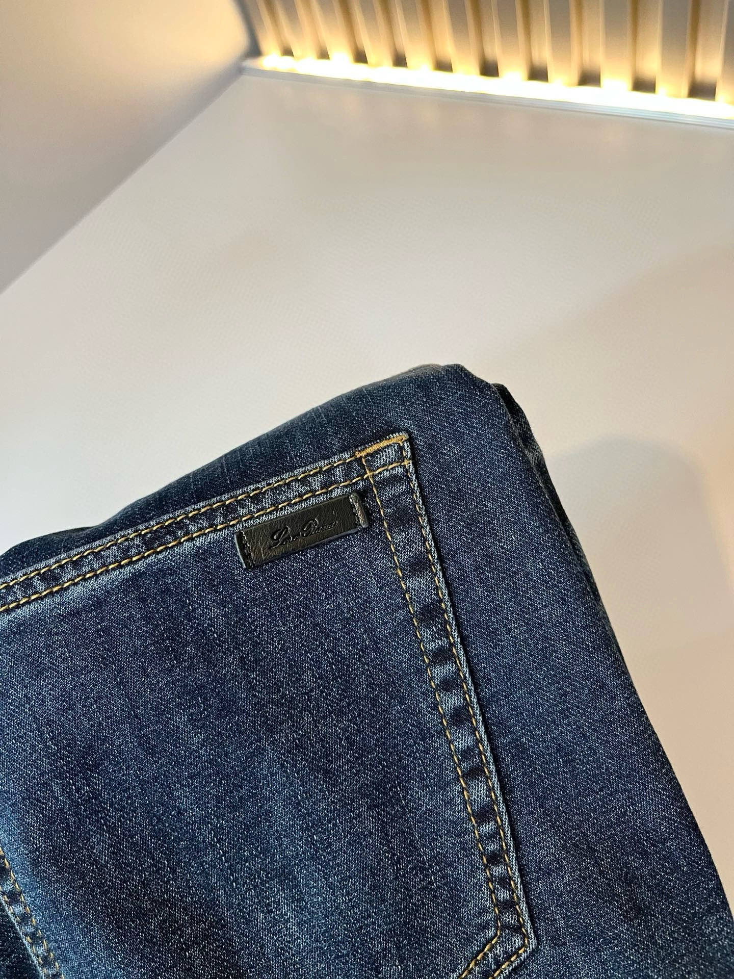 Loro Piana诺悠翩雅 2025秋冬新品男士时装款高端休闲裤，香港洋行渠道货，日本原厂出品，纯血统