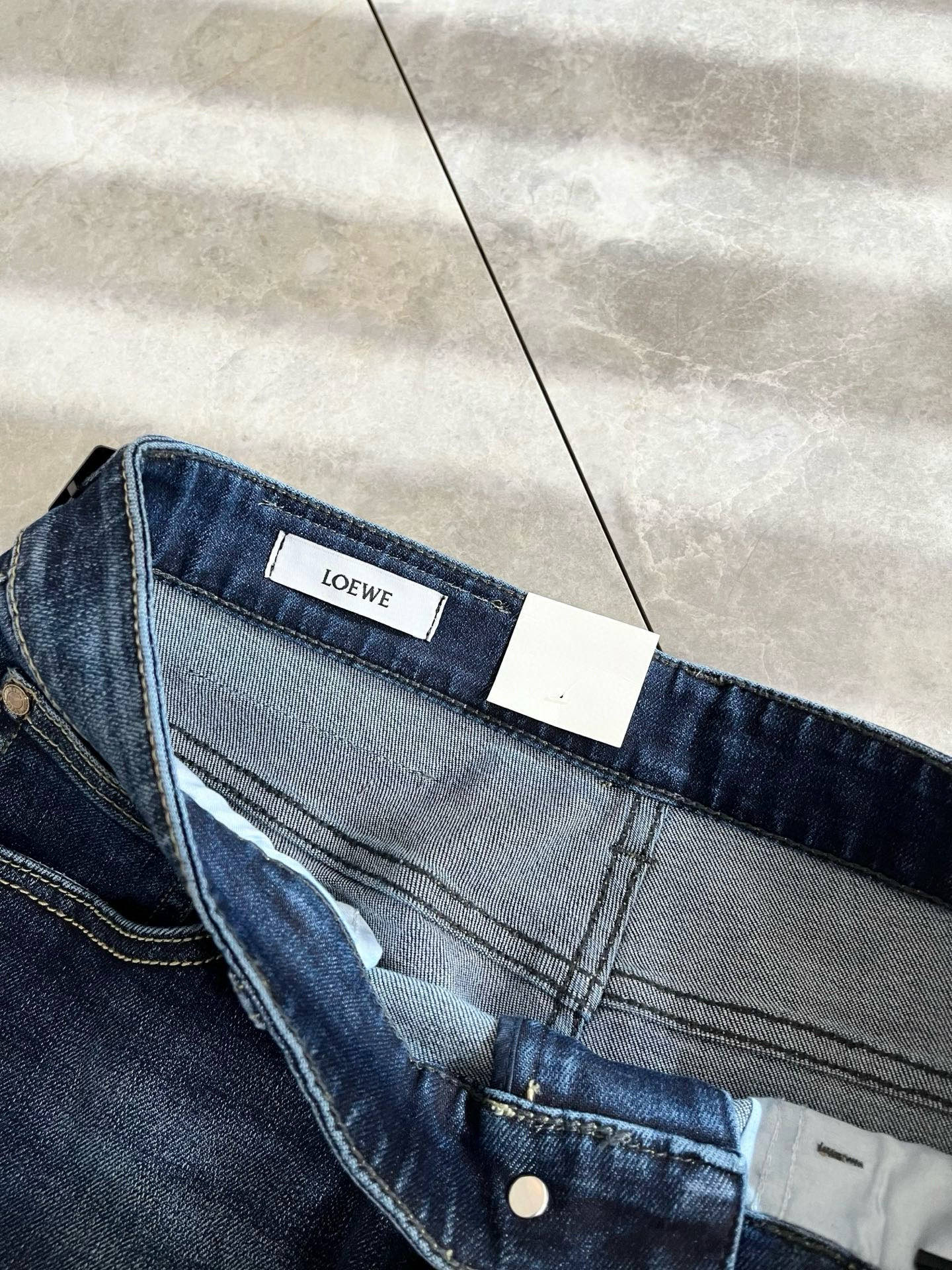 LO*WE/罗*威2025秋冬新品男士时装款高端休闲裤，香港洋行渠道货，日本原厂出品，纯血统品质，完美延