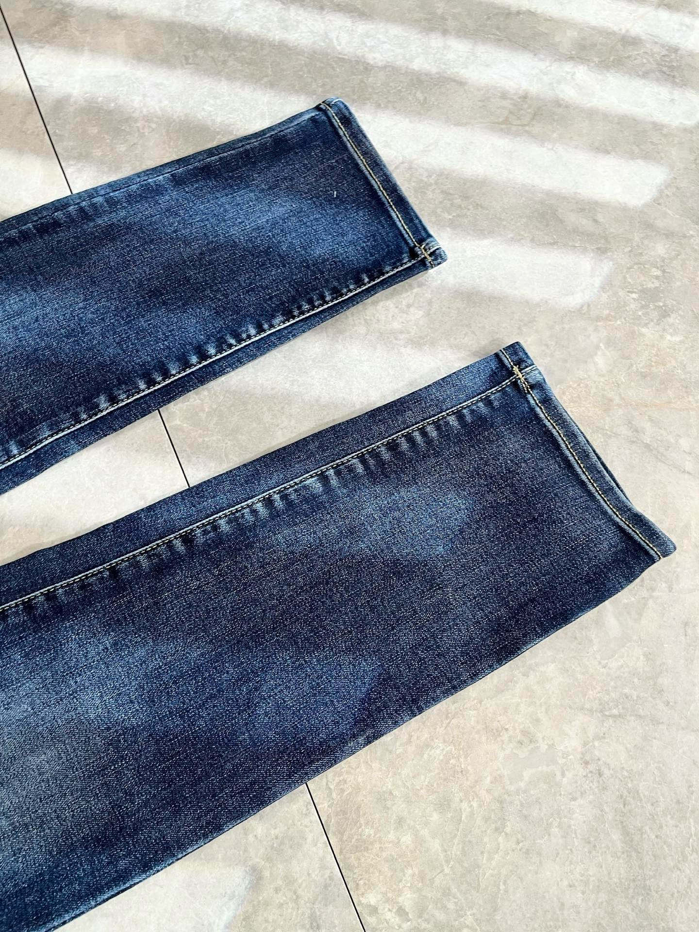 LO*WE/罗*威2025秋冬新品男士时装款高端休闲裤，香港洋行渠道货，日本原厂出品，纯血统品质，完美延