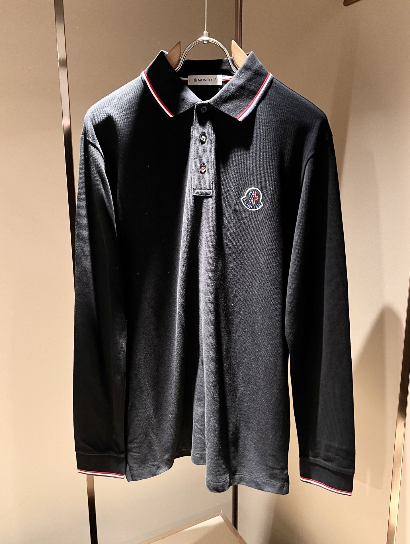 MON蒙**口2025秋冬新款男士原单男士短袖POLO衫，贸易公司货，官网同步发售！此类型的基础单品是每