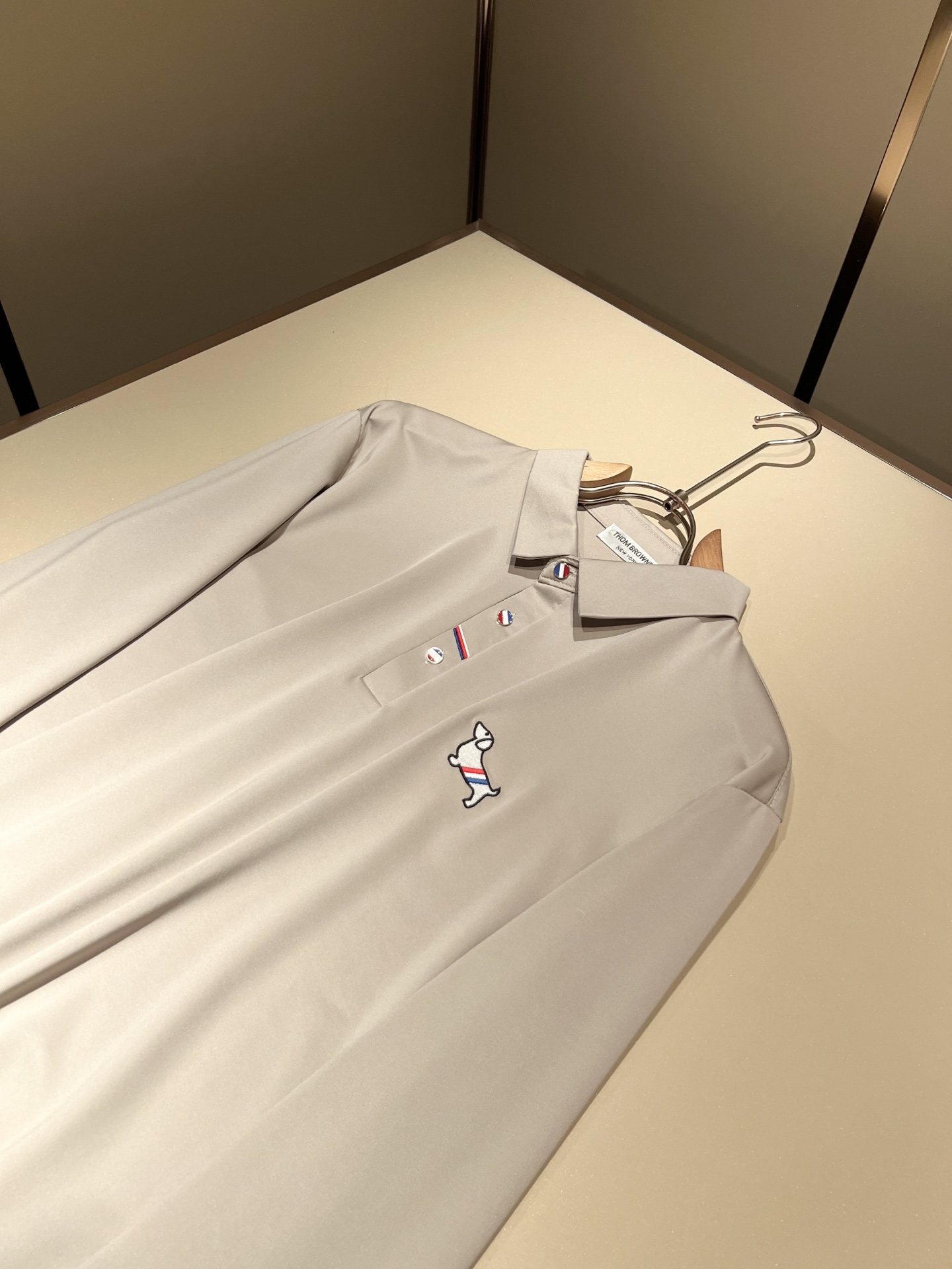 ThomBrow*e汤姆*朗 ~2025秋冬新品！官网同步有售，休闲经典Polo衫，独特设计魅力，非常高