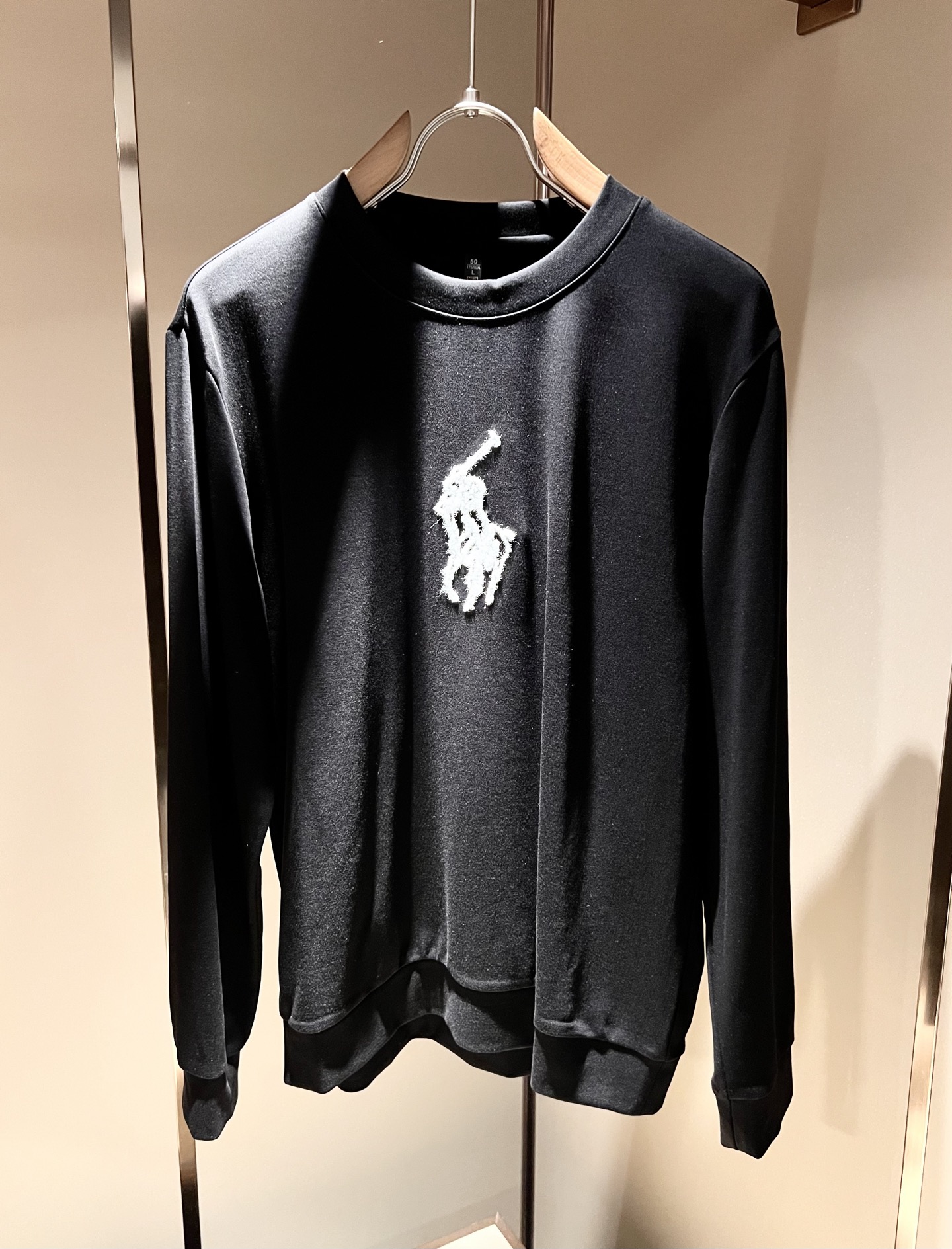 保罗POLOSPORT 2025秋冬新款男士长袖打底衫，简约纯色时尚款不乏有许多设计大咖们都对于纯色都有