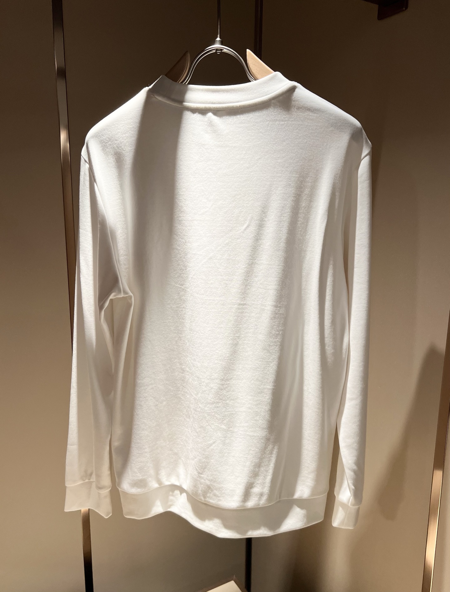 保罗POLOSPORT 2025秋冬新款男士长袖打底衫，简约纯色时尚款不乏有许多设计大咖们都对于纯色都有