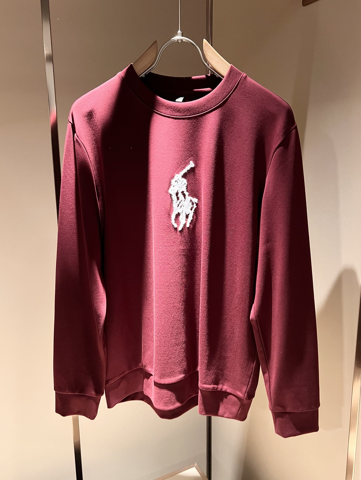 保罗POLOSPORT 2025秋冬新款男士长袖打底衫，简约纯色时尚款不乏有许多设计大咖们都对于纯色都有