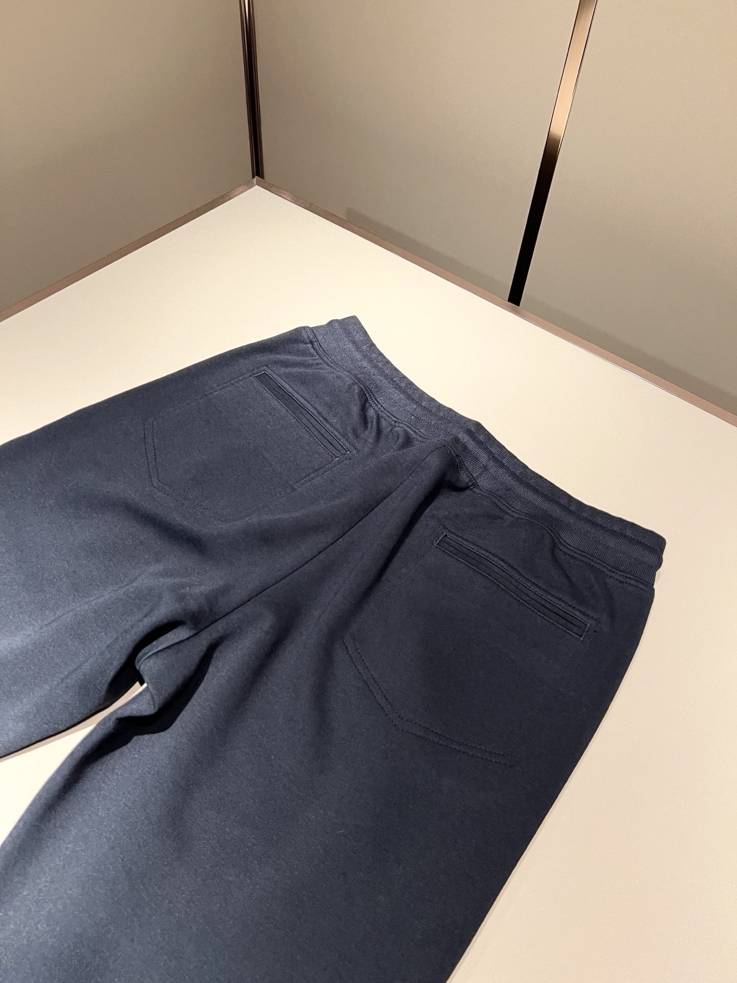 BC-Brunello Cucineli 2025秋冬新品男士时装款高端纯棉休闲裤，香港洋行渠道货，日本