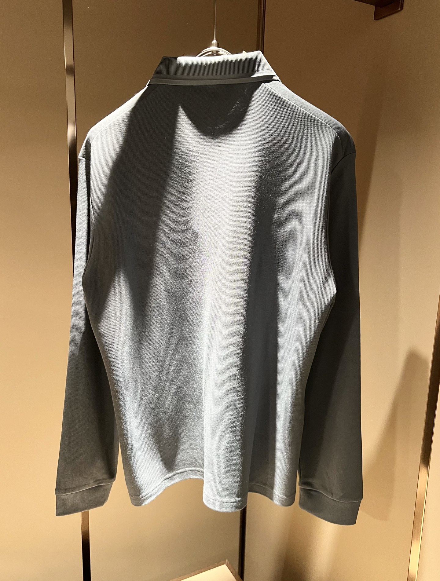 Prad*普*达 2025秋冬季新款经典元素Polo衫，经典大方的款式，可以穿十年都还是流行的那种，你一