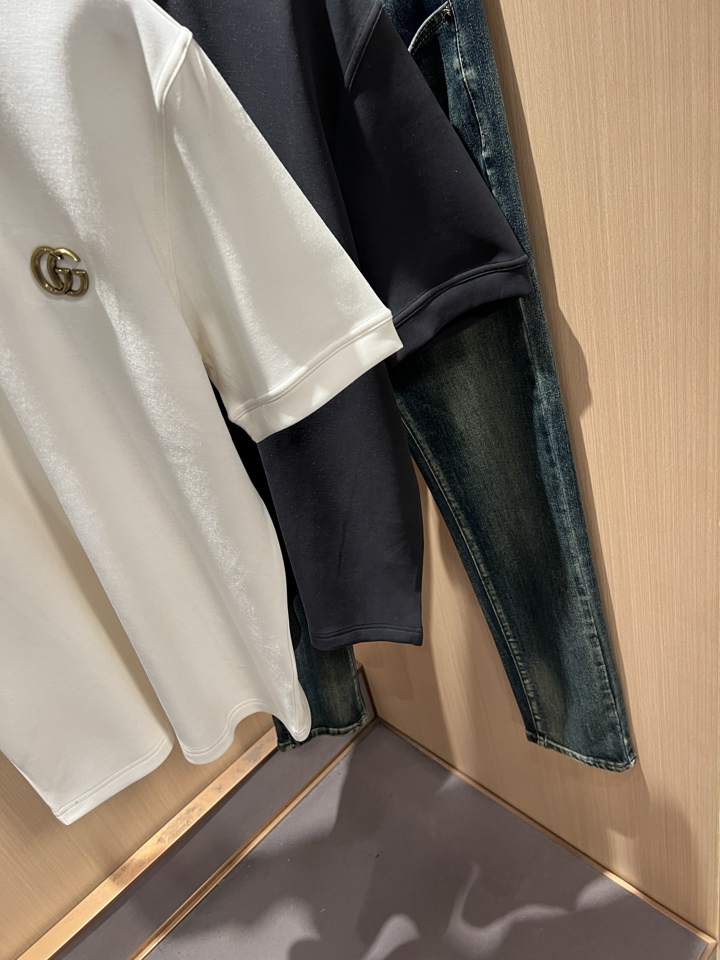 Gucc*古家 2025秋冬系列基础圆领短袖打底，男女同情侣款👫休闲宽松棉质圆领短袖T恤衫！贸易公司渠道