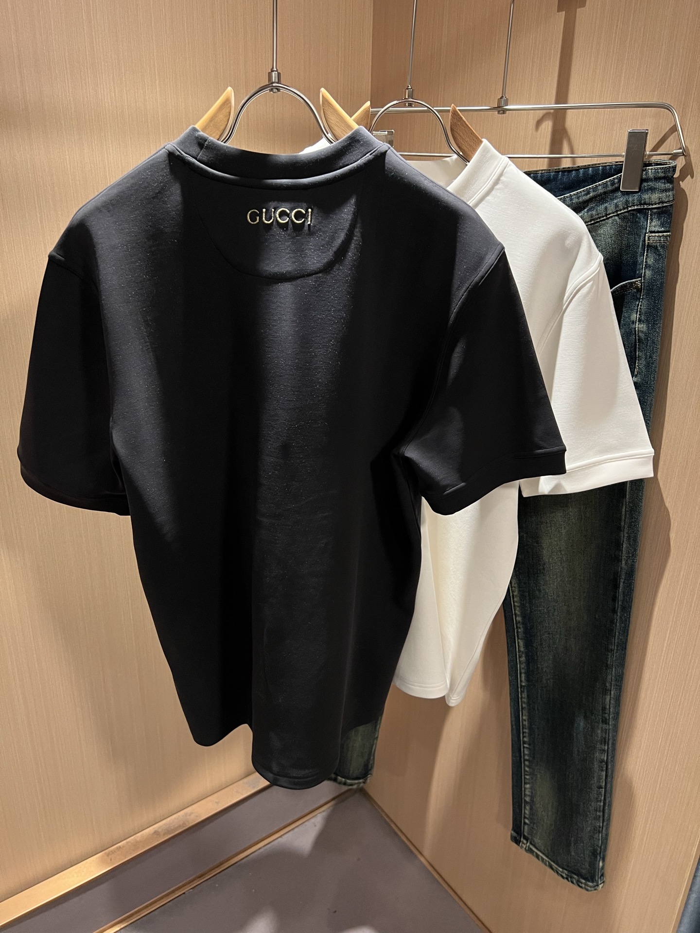 Gucc*古家 2025秋冬系列基础圆领短袖打底，男女同情侣款👫休闲宽松棉质圆领短袖T恤衫！贸易公司渠道