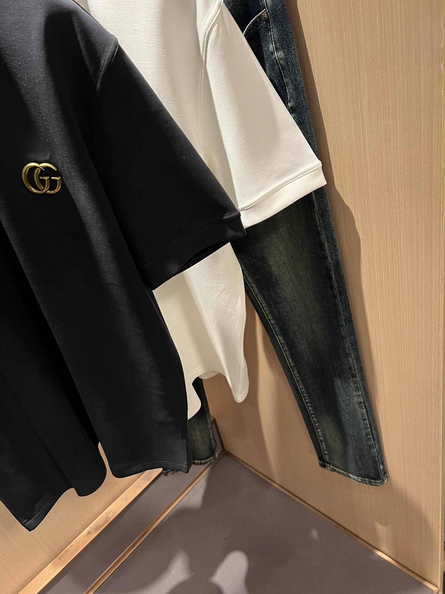 Gucc*古家 2025秋冬系列基础圆领短袖打底，男女同情侣款👫休闲宽松棉质圆领短袖T恤衫！贸易公司渠道