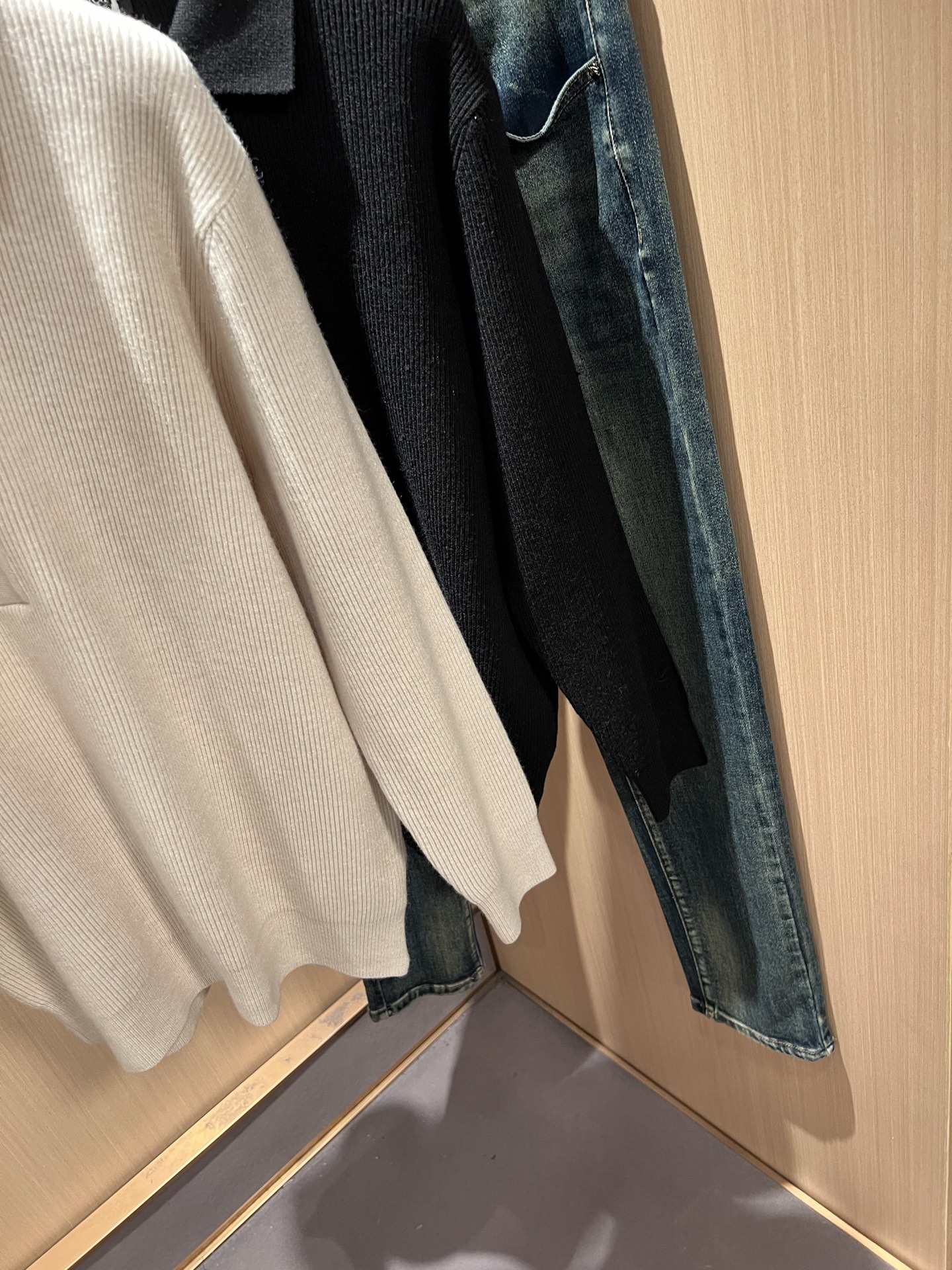 Ermenegildo Zeg*a杰*亚 2025秋冬新品男士休闲针织羊毛衫，外贸公司订单！是杰尼亚经典