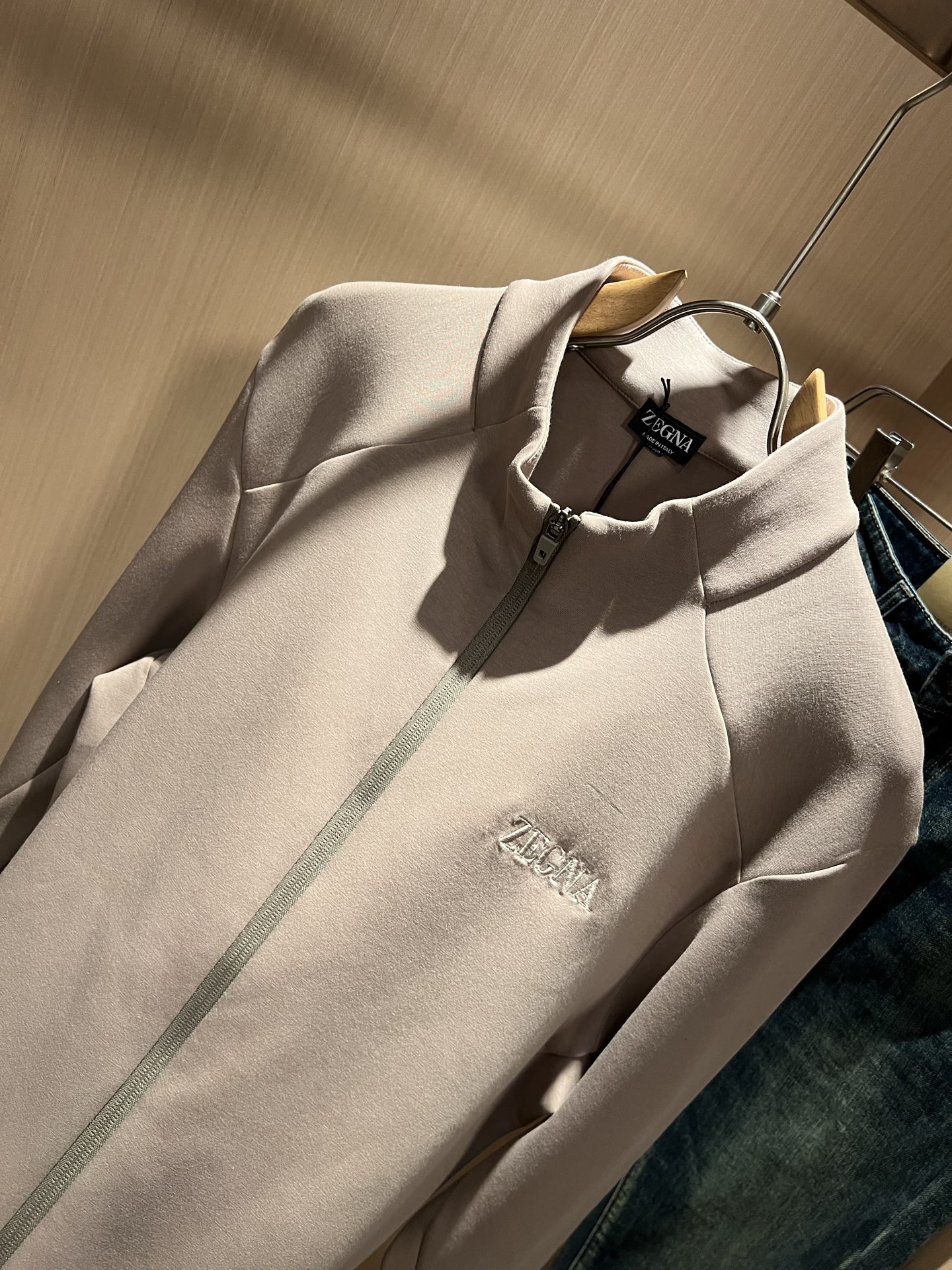 Ermenegildo Zeg*a杰*亚 2025秋冬新款男士休闲卫衣，压轴的渠道货出现了！！柜台同步销