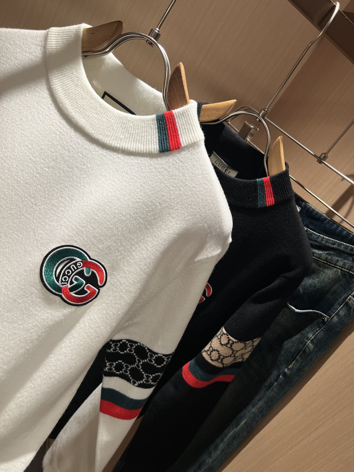 GUC*I 古家 2025秋冬新款男女同款👫 高克重针织羊毛衫，全景钩织GG标识logo图案设计！贸易公