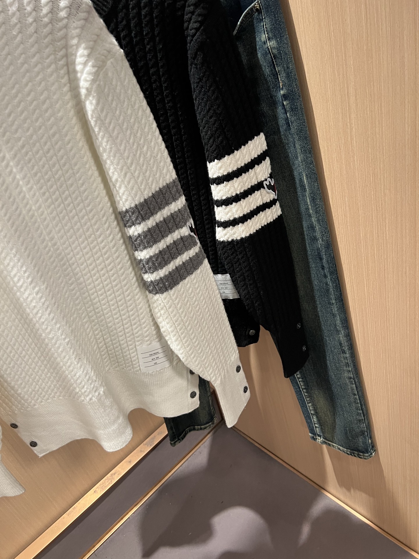 ThomBrow*e汤姆*朗2025秋冬新款男女同款👫针织羊毛衫，今年的专柜新品，男女同款👫超软羊毛面料