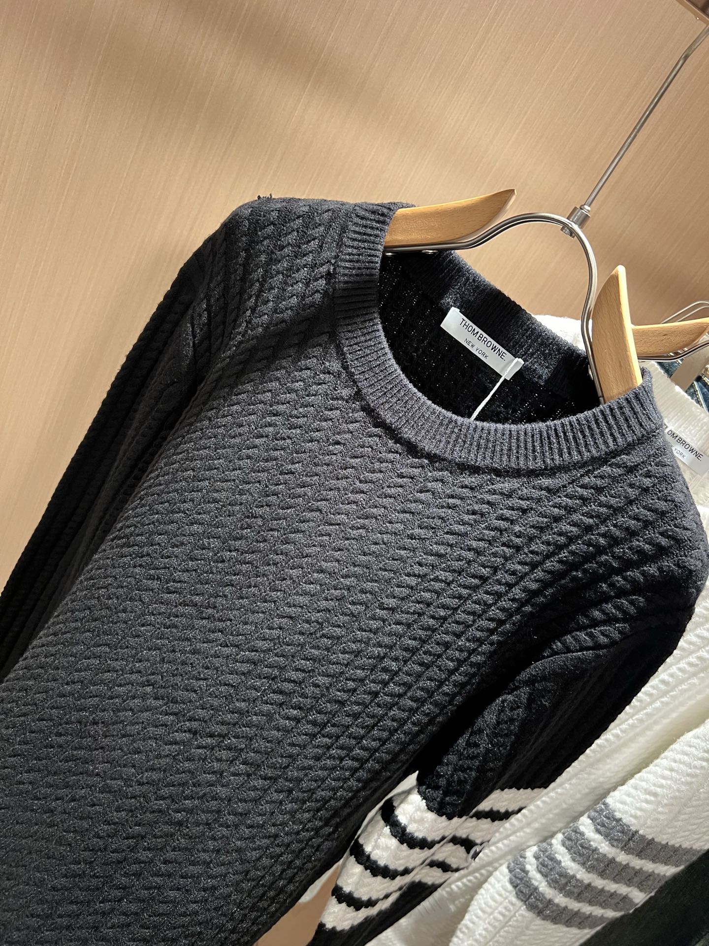 ThomBrow*e汤姆*朗2025秋冬新款男女同款👫针织羊毛衫，今年的专柜新品，男女同款👫超软羊毛面料