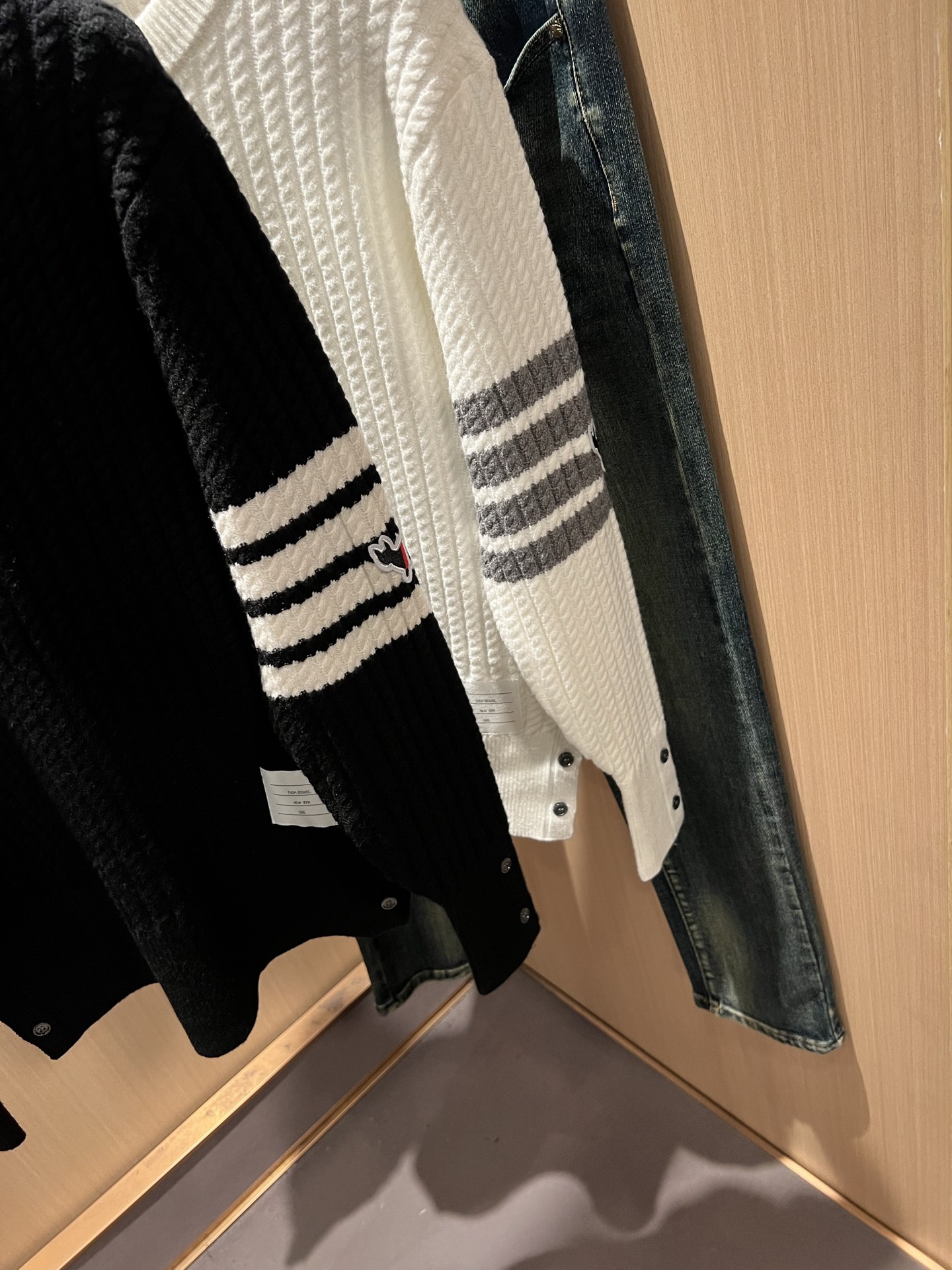 ThomBrow*e汤姆*朗2025秋冬新款男女同款👫针织羊毛衫，今年的专柜新品，男女同款👫超软羊毛面料