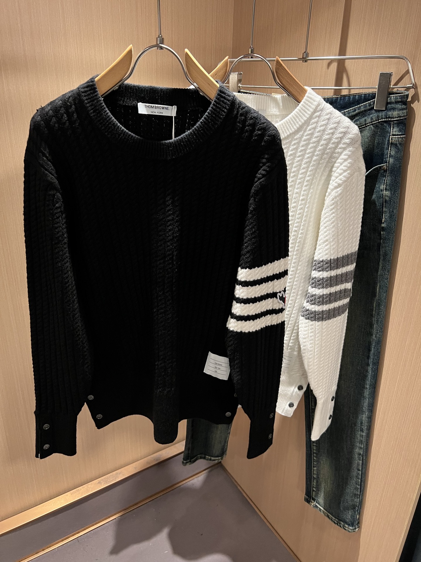 ThomBrow*e汤姆*朗2025秋冬新款男女同款👫针织羊毛衫，今年的专柜新品，男女同款👫超软羊毛面料