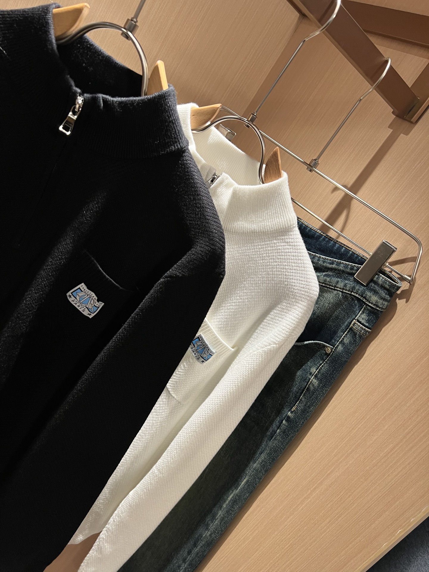 Dio*r迪*奥 2025秋冬男士休闲针织羊毛开衫，最新时尚休闲，贸易公司渠道稀出，同步官网发售，男神女