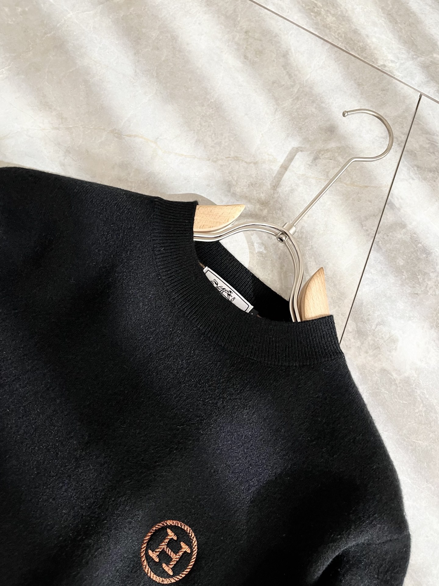 Her*mes爱*仕2025秋冬新款男士针织羊毛衫，全新升级百搭基础款，低调奢华，品格之选！甄选优质精选