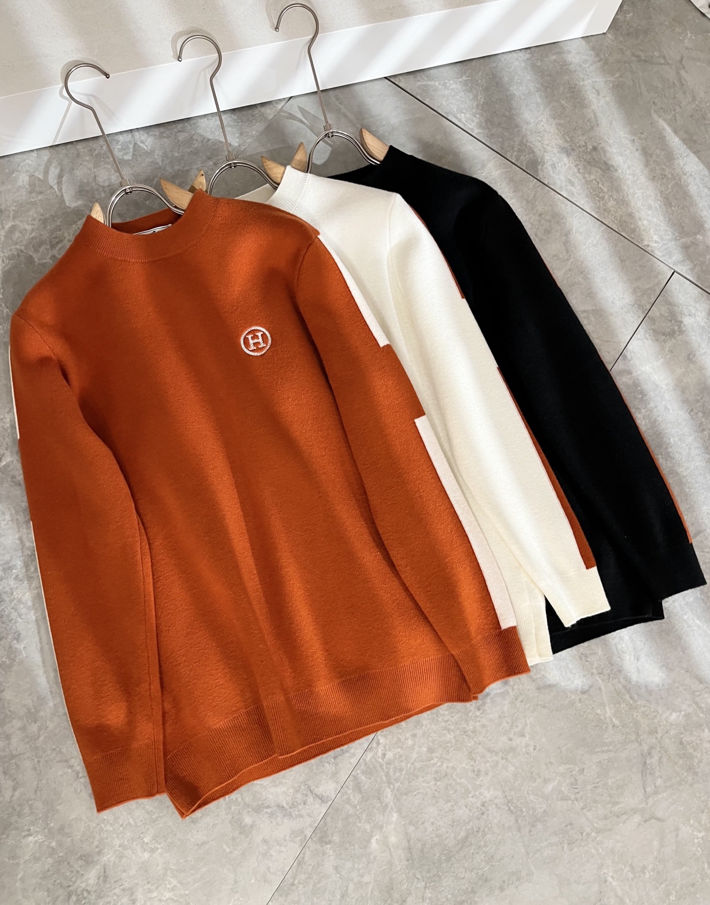 Her*mes爱*仕2025秋冬新款男士针织羊毛衫，全新升级百搭基础款，低调奢华，品格之选！甄选优质精选