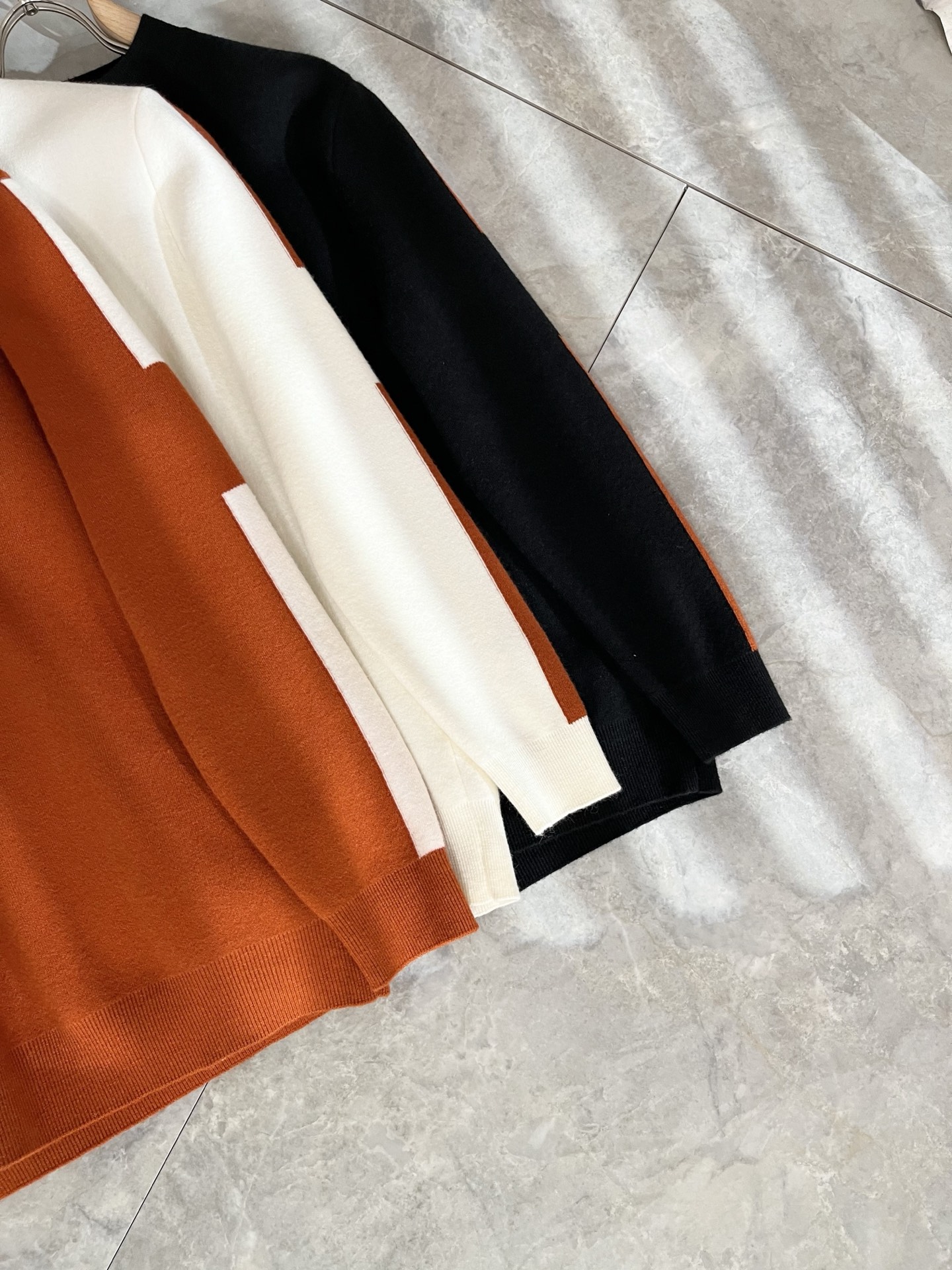 Her*mes爱*仕2025秋冬新款男士针织羊毛衫，全新升级百搭基础款，低调奢华，品格之选！甄选优质精选